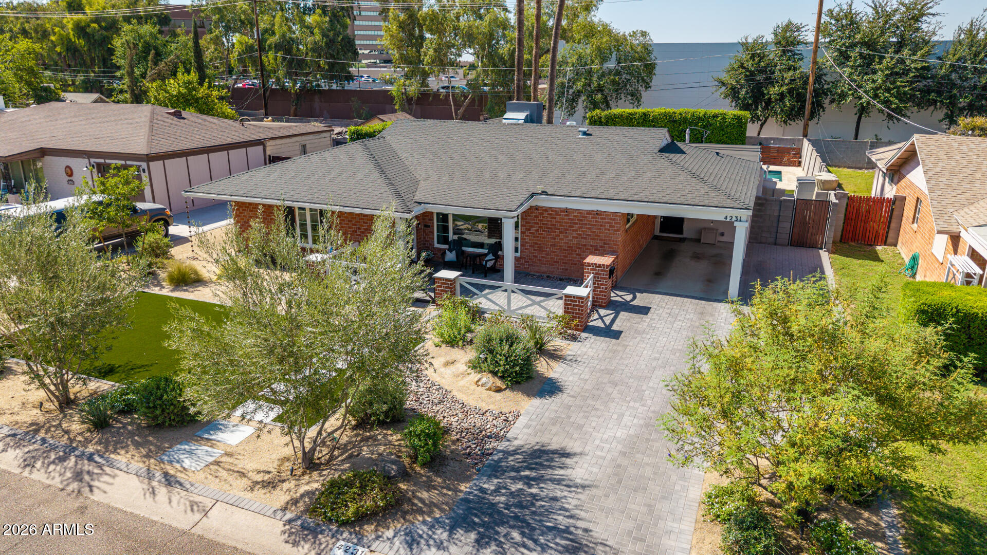 4231 E CATALINA Drive