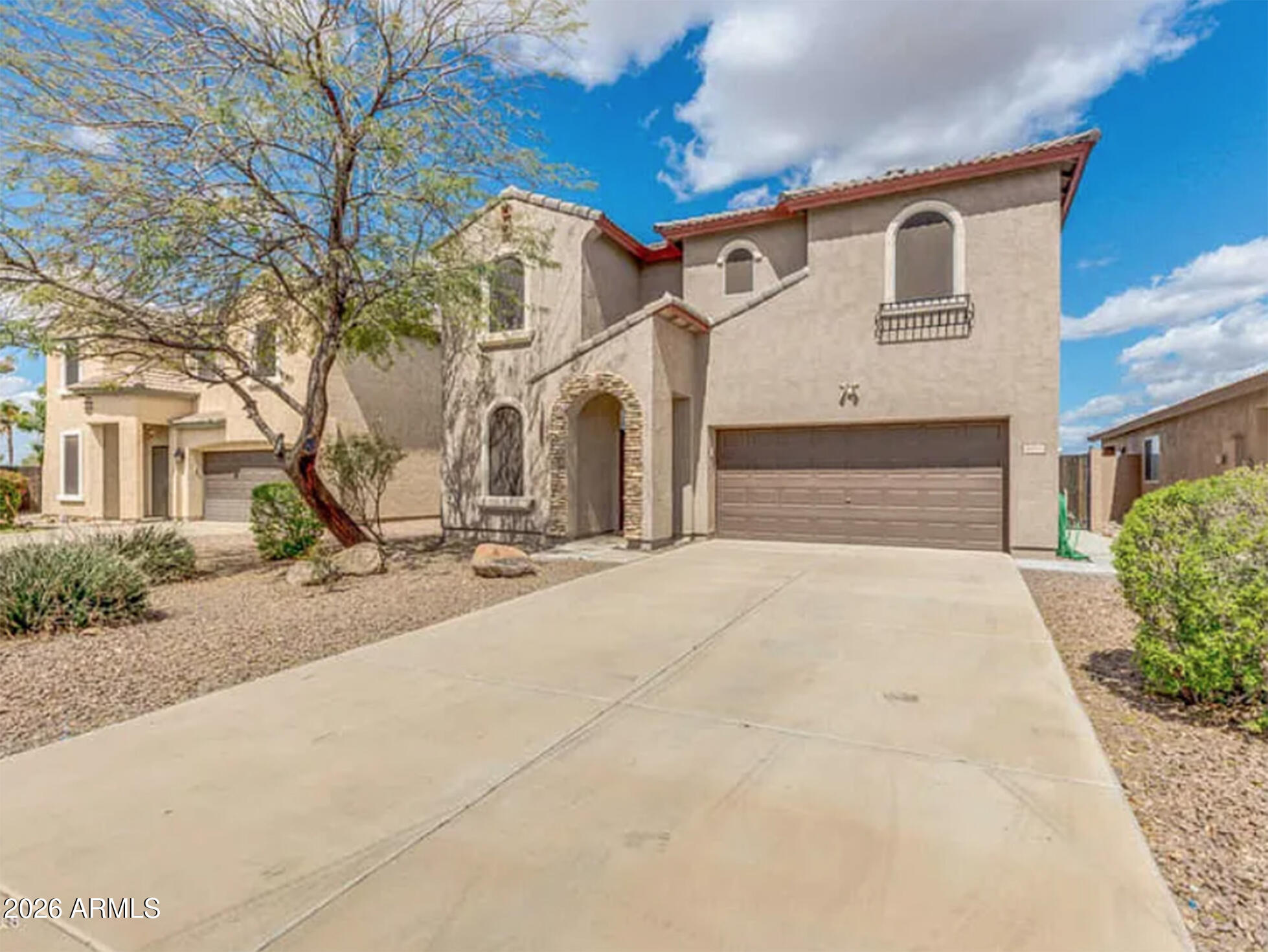 4696 E Meadow Lark Way