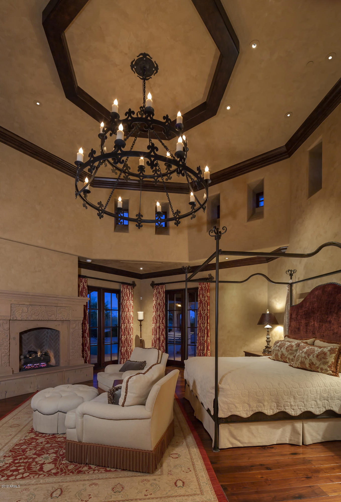 WHISPER ROCK - Residential