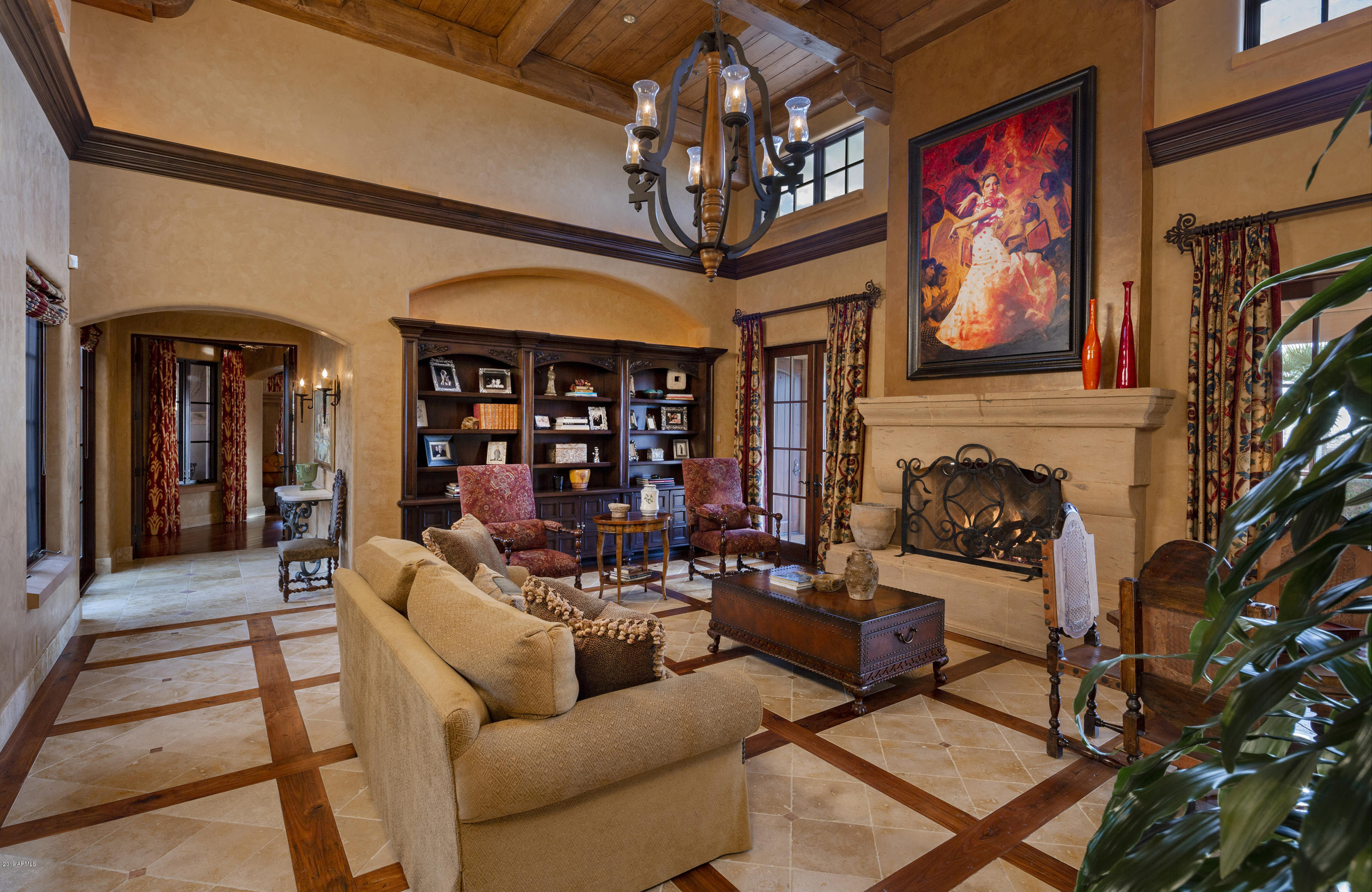 WHISPER ROCK - Residential