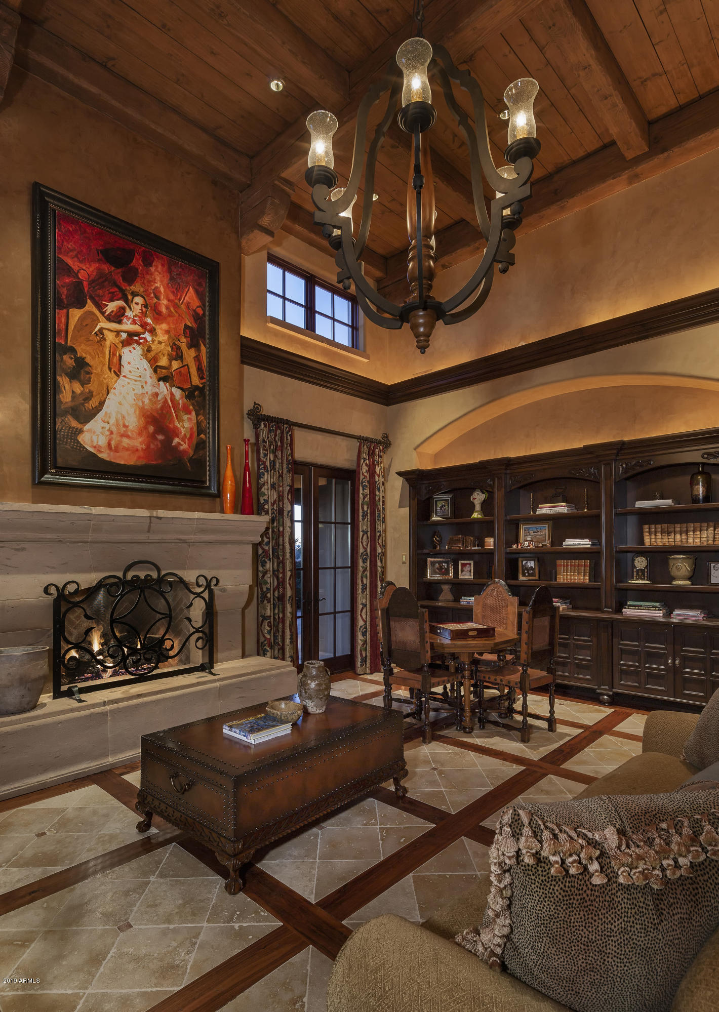 WHISPER ROCK - Residential