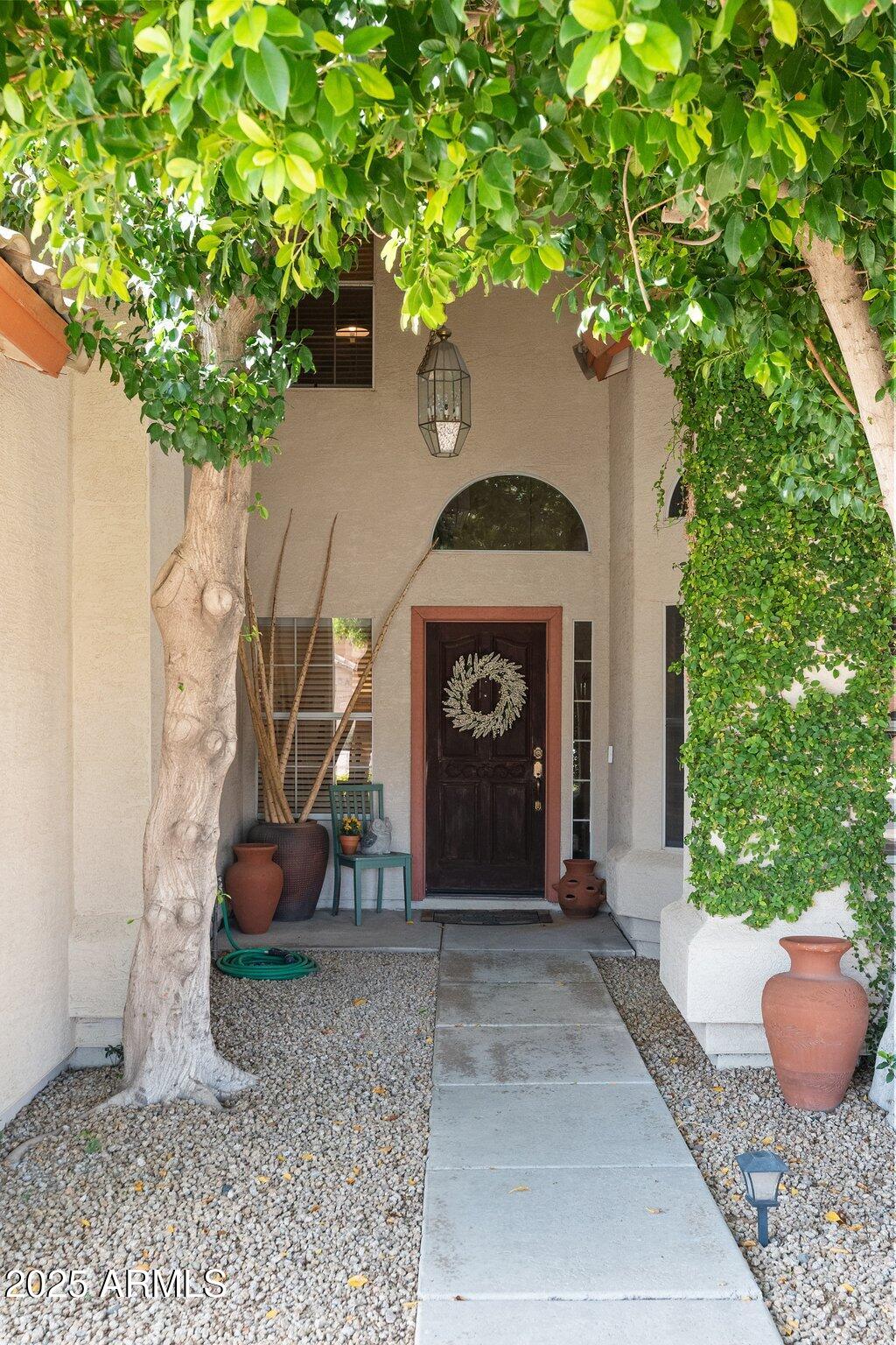 630 W NAVARRO Avenue