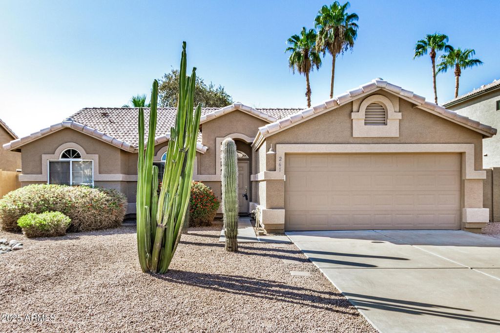 Photo of 261 W Windsor Drive, Gilbert, AZ 85233 (MLS # 6924272)