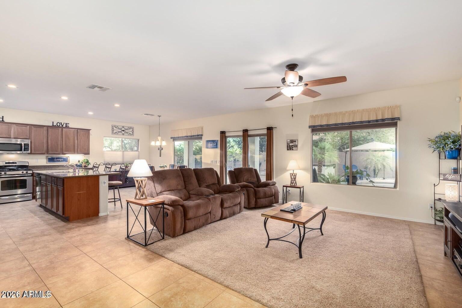2914 E Coconino Drive