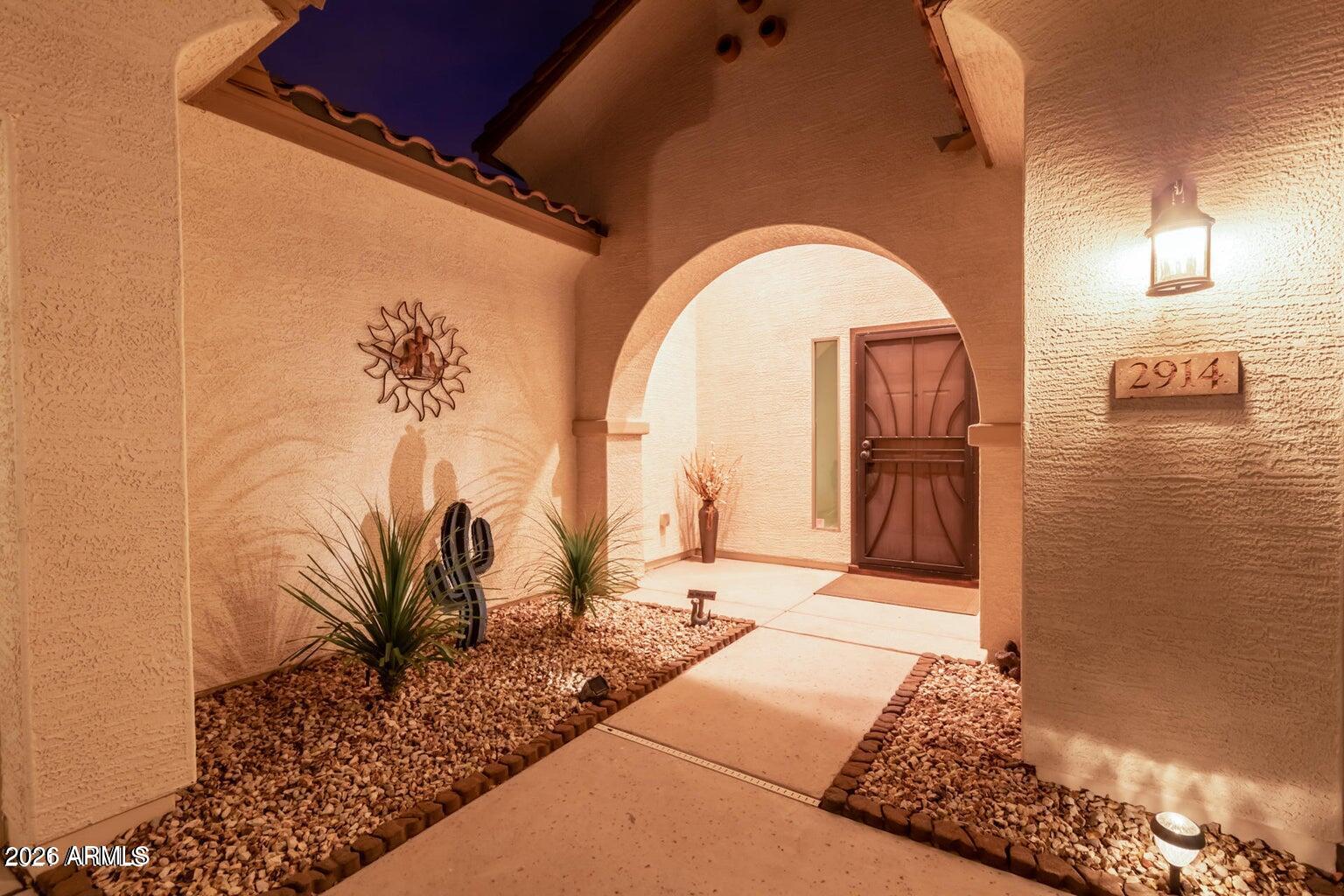 2914 E Coconino Drive