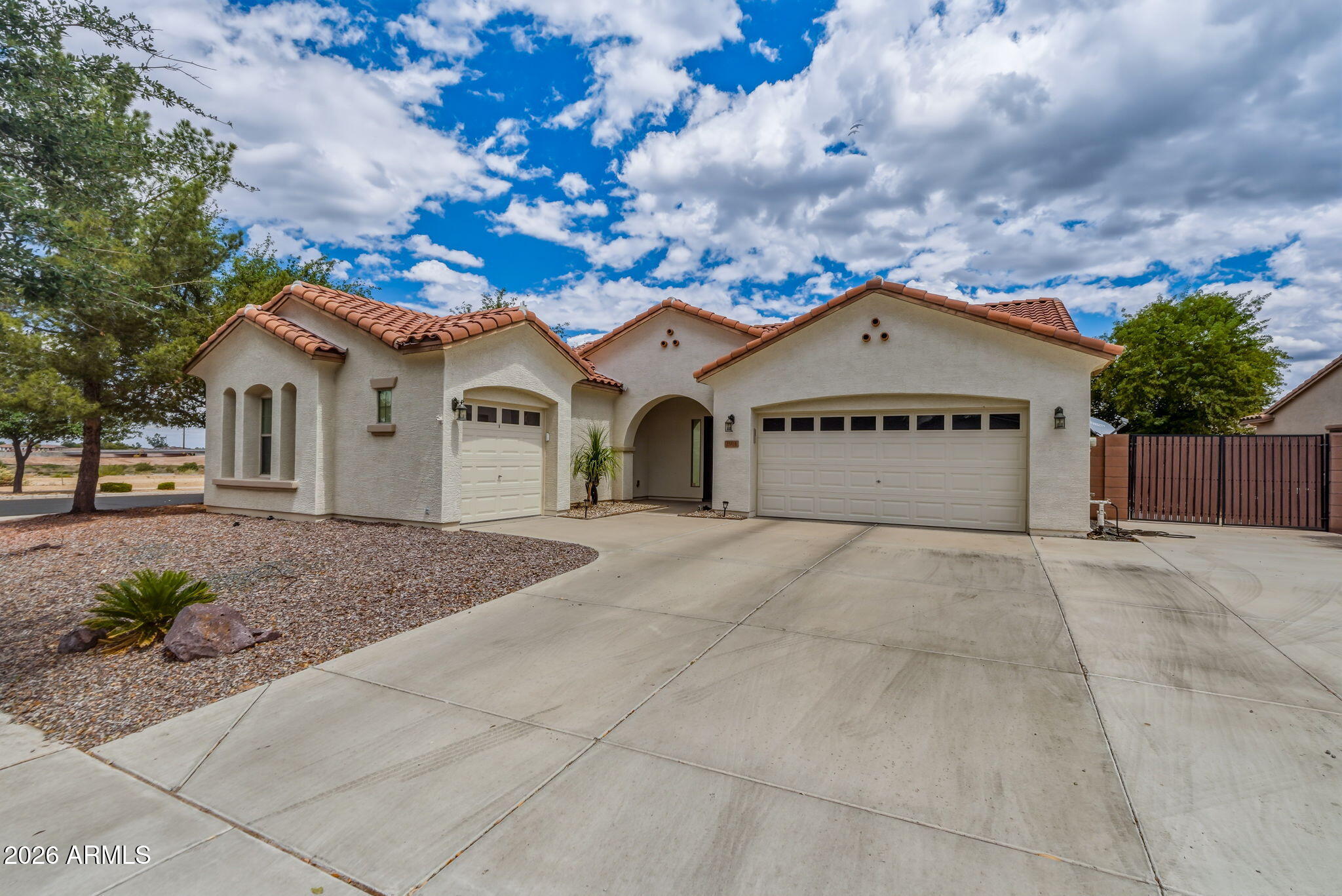 2914 E Coconino Drive