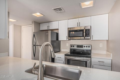 3033 E DEVONSHIRE Avenue 3028 Phoenix AZ 85016