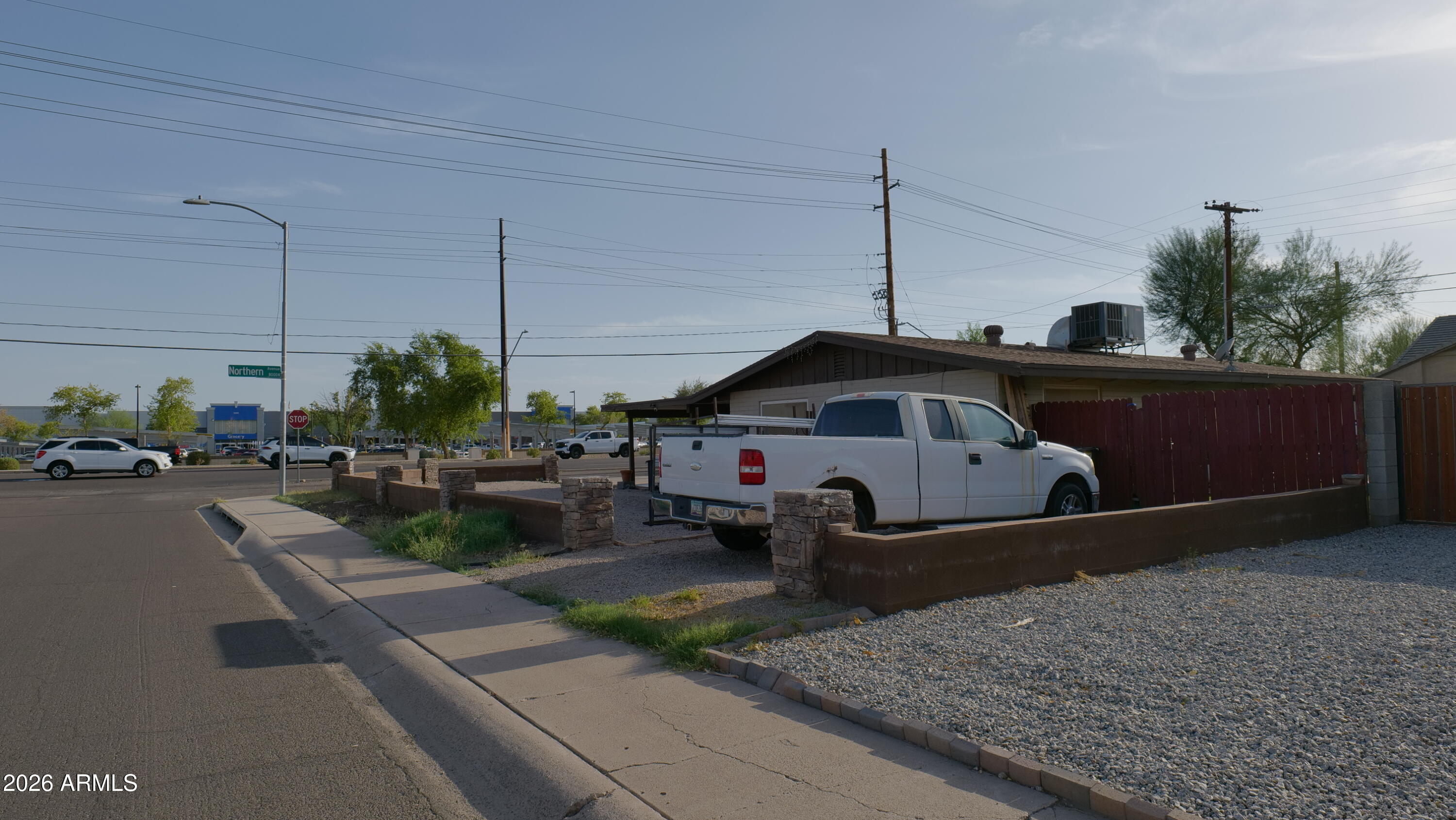 5602 W Northern Avenue