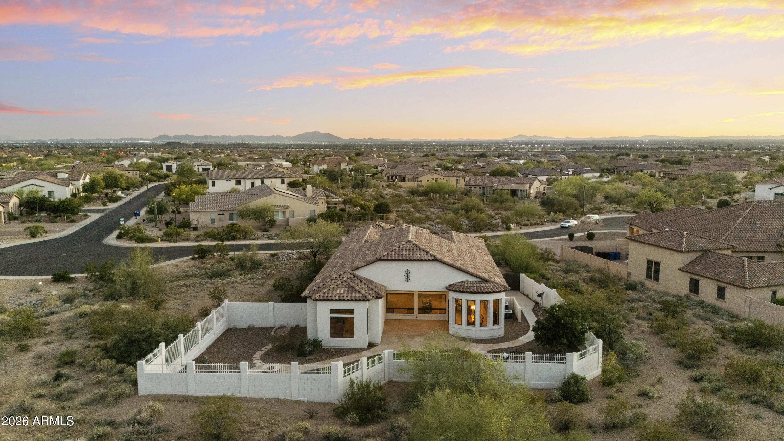 8334 E LAUREL Circle