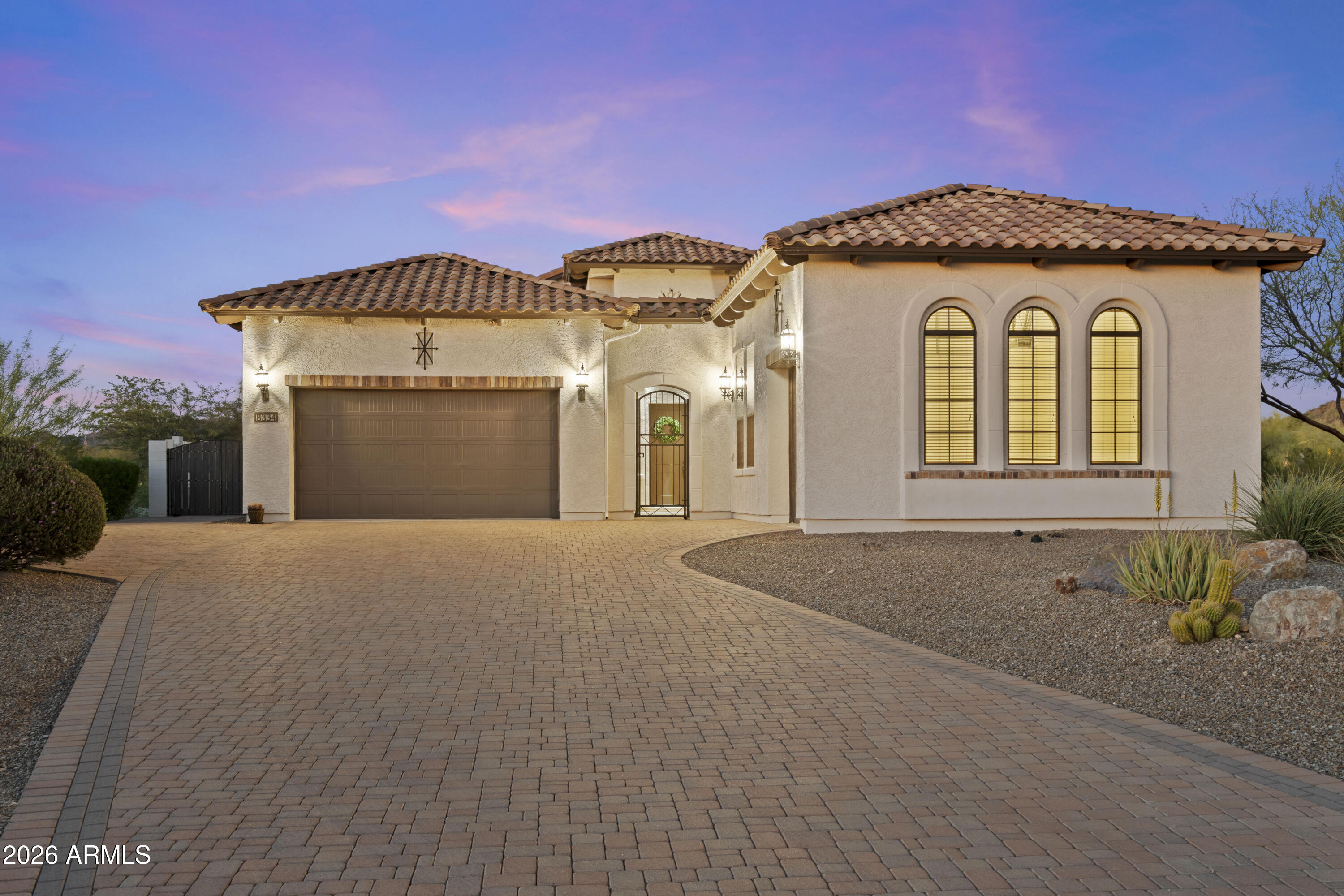 8334 E LAUREL Circle