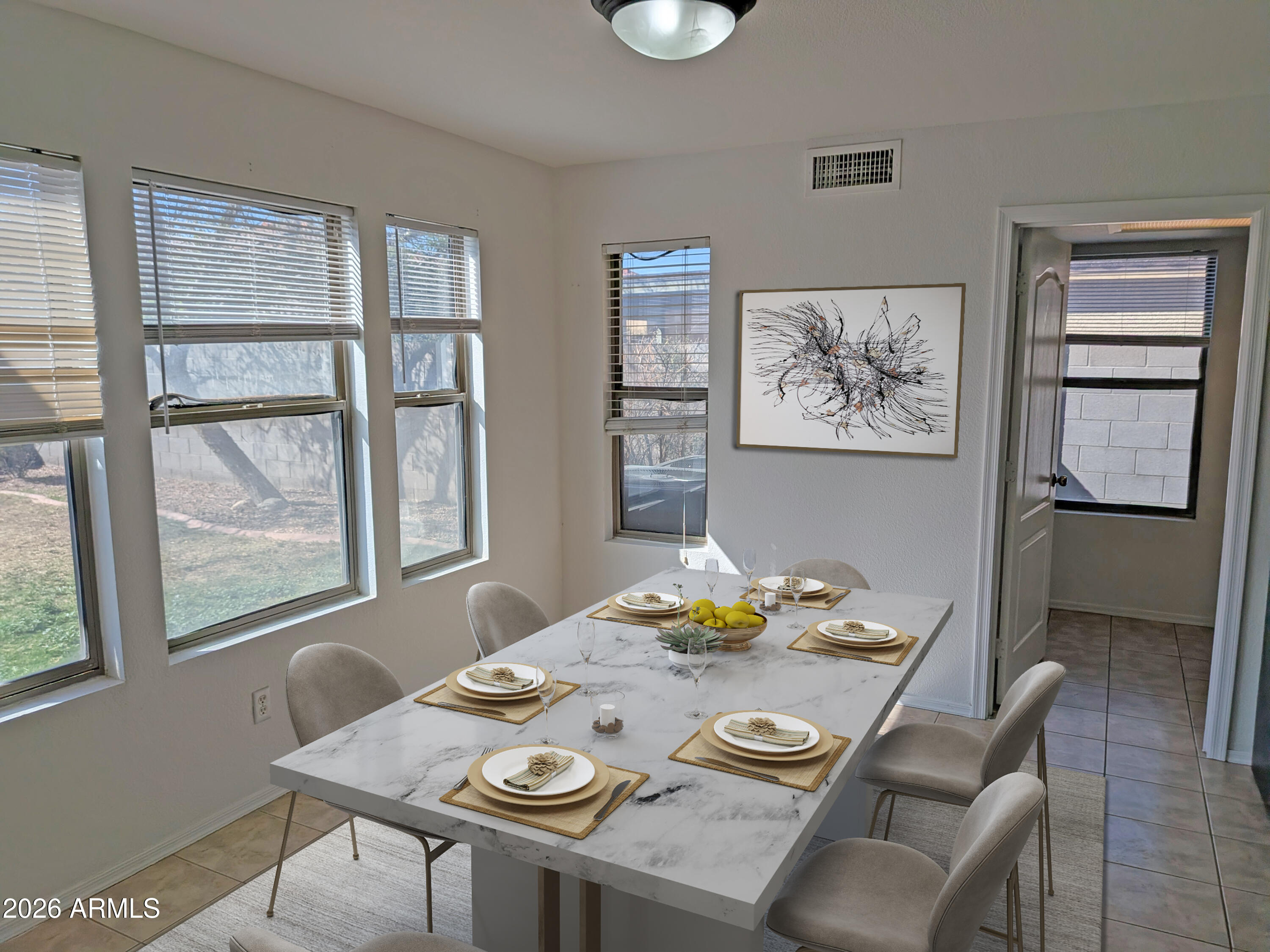 565 W PALO VERDE Street