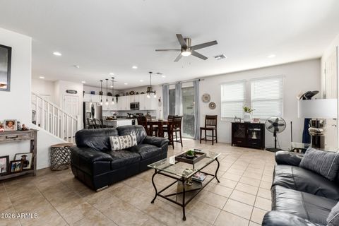 5813 W WARNER Street Phoenix AZ 85043