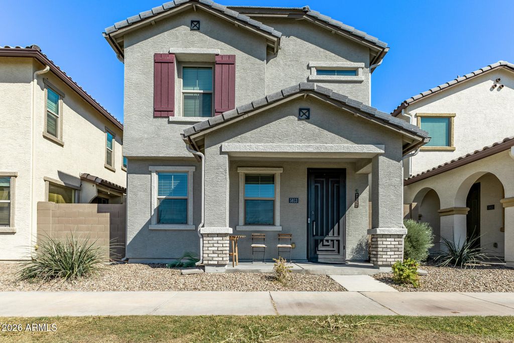 Photo of 5813 W Warner Street, Phoenix, AZ 85043 (MLS # 6998776)