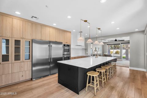3752 E ROBIN Lane Gilbert AZ 85296