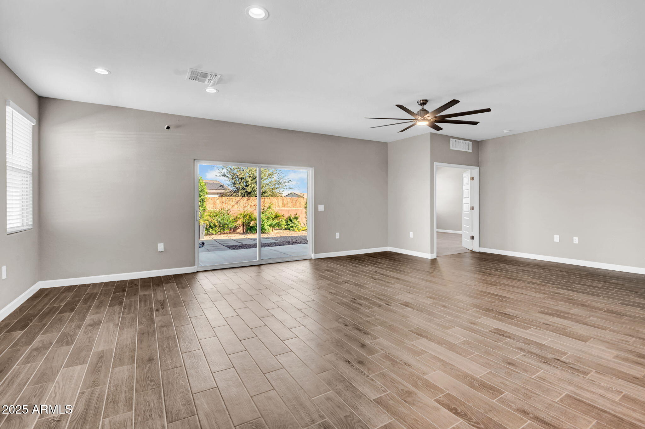 36941 N ALEUTIAN Drive