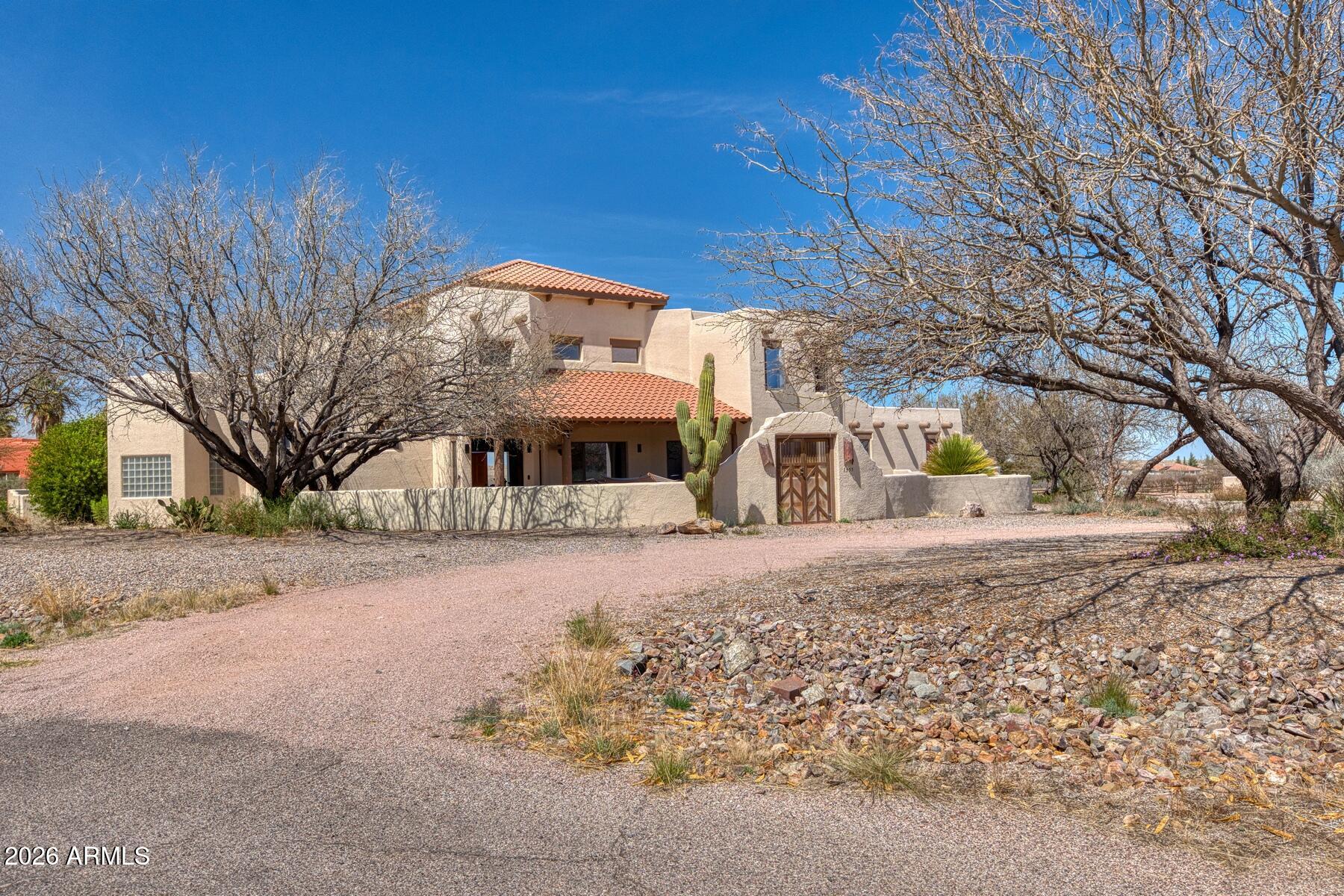 1955 E YAVAPAI Place