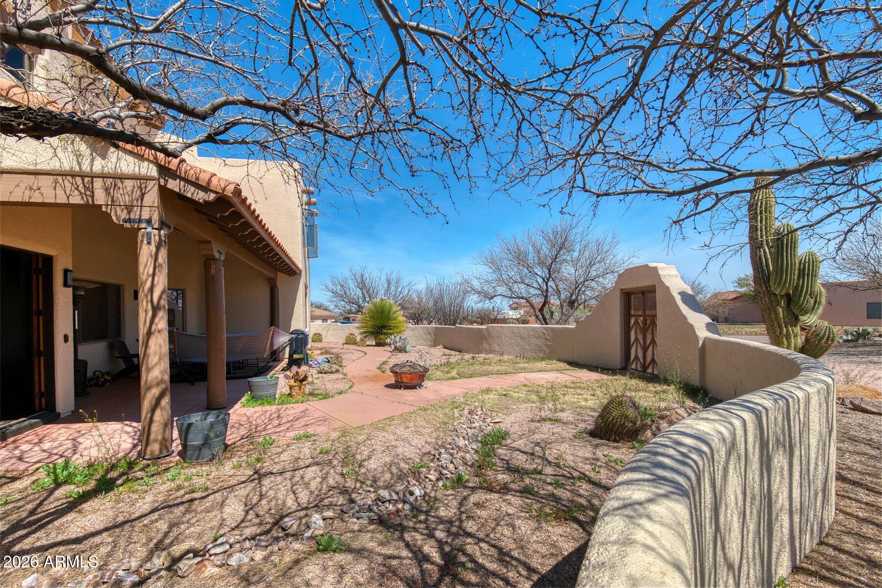 1955 E YAVAPAI Place