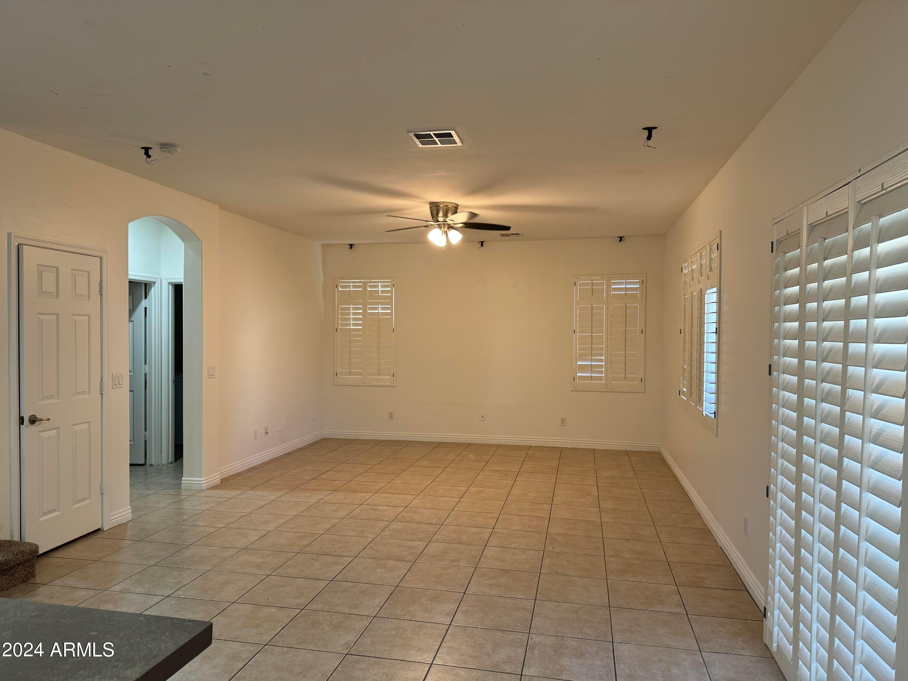 4576 E Sundance Avenue