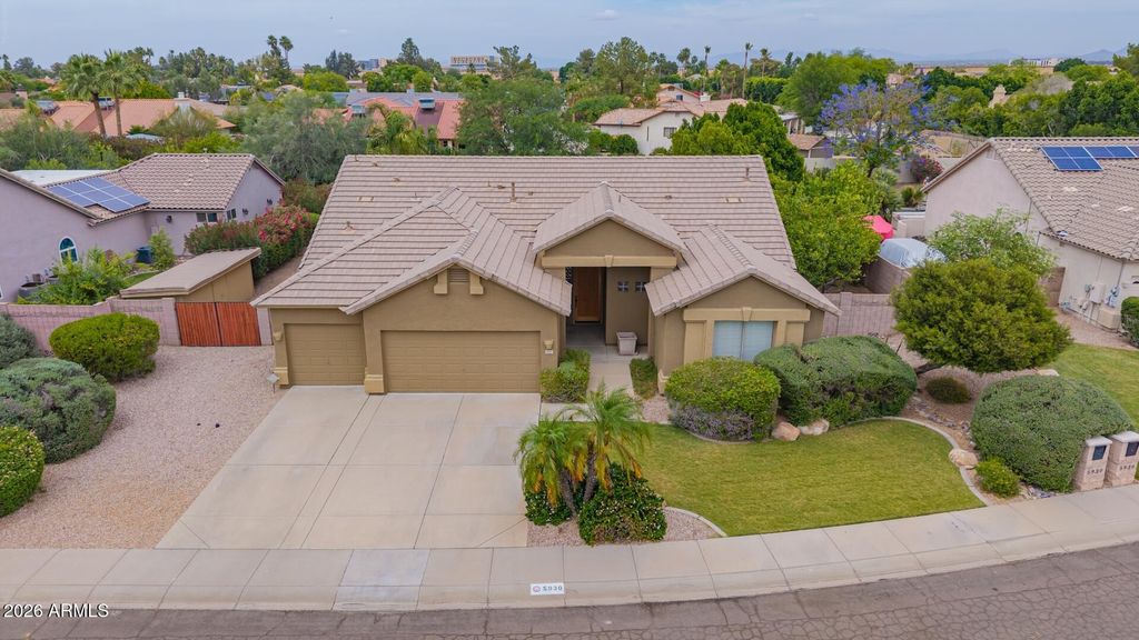 Photo of 5930 E Danbury Road, Scottsdale, AZ 85254 (MLS # 7024236)