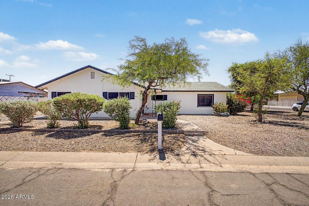 Photo of 223 W 11th Street, Casa Grande, AZ 85122 (MLS # 7026971)