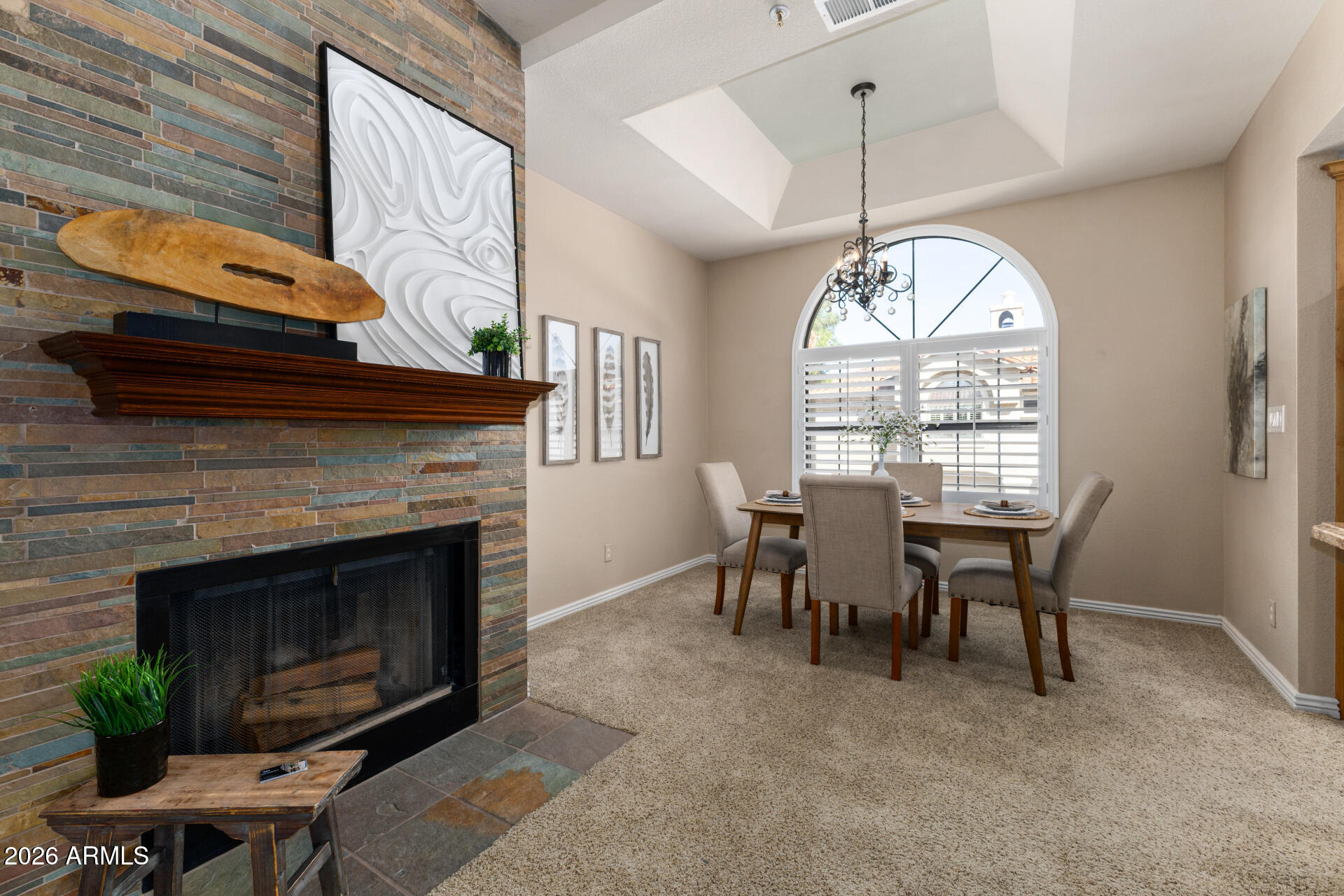 8300 E VIA DE VENTURA -- 2003