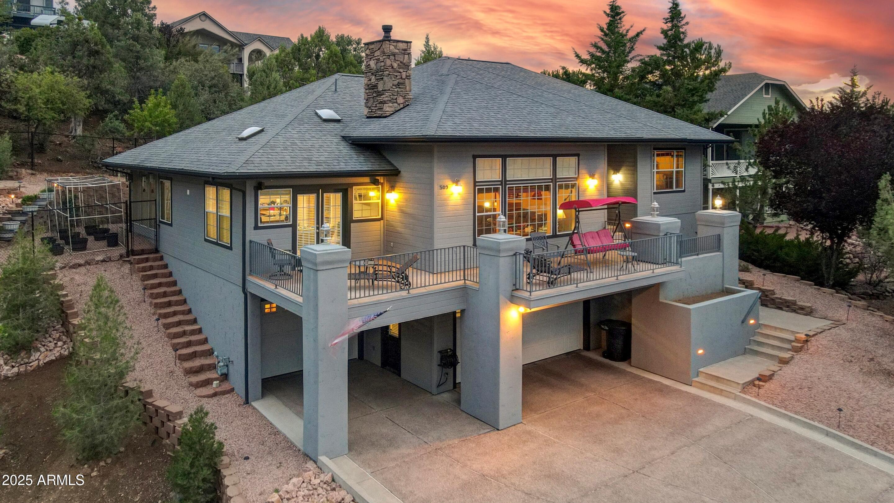 509 E SAGUARO Circle