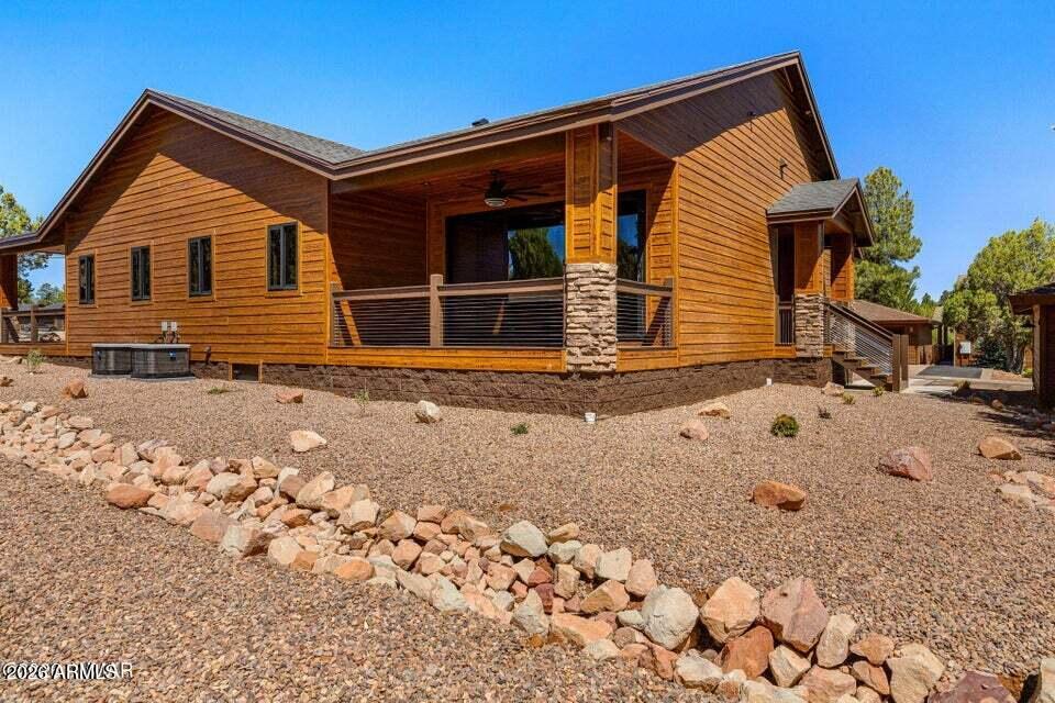THE RETREAT VILLAS AT BISON CROSSING - Residential