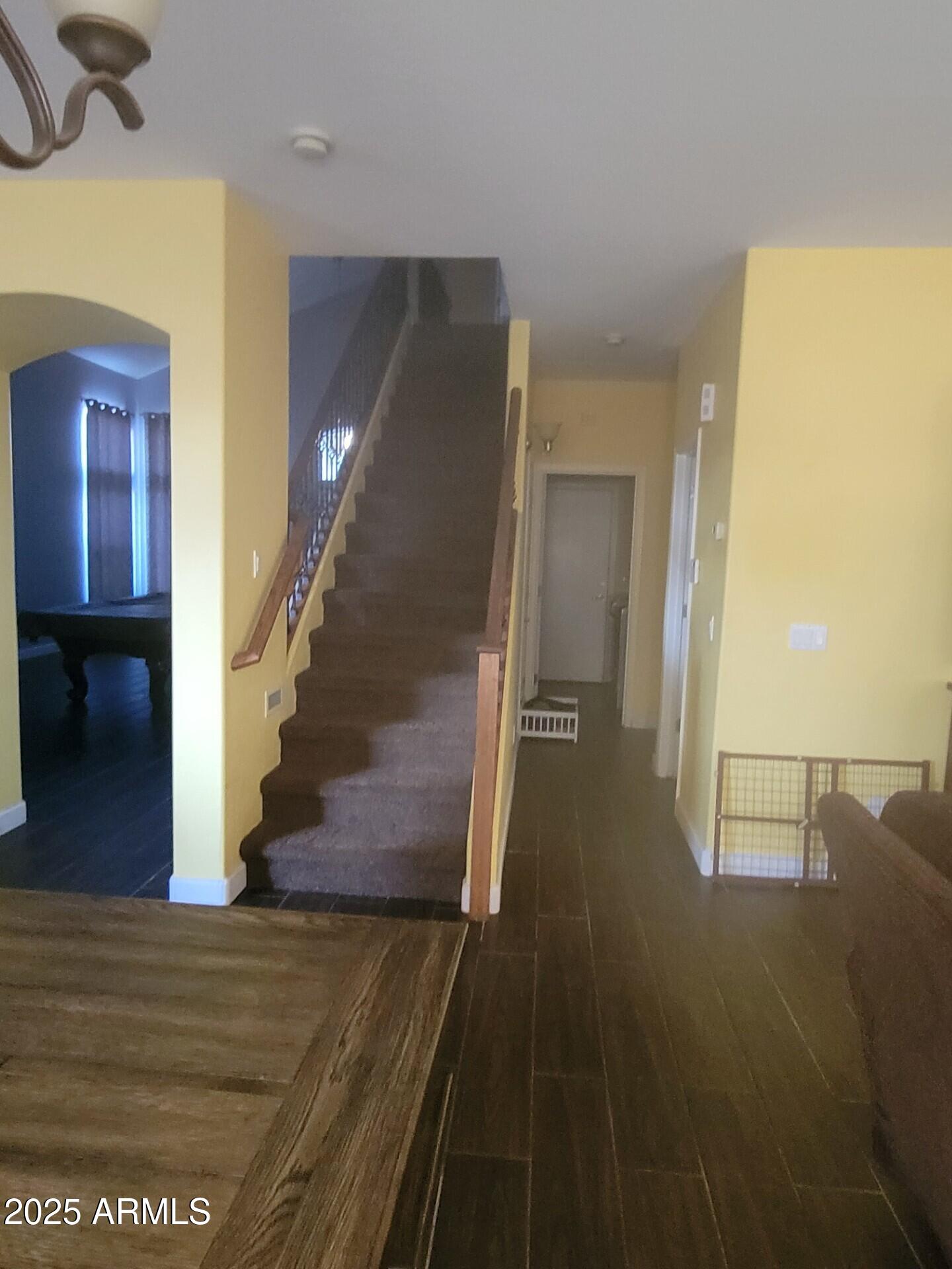 10211 W Hilton Avenue