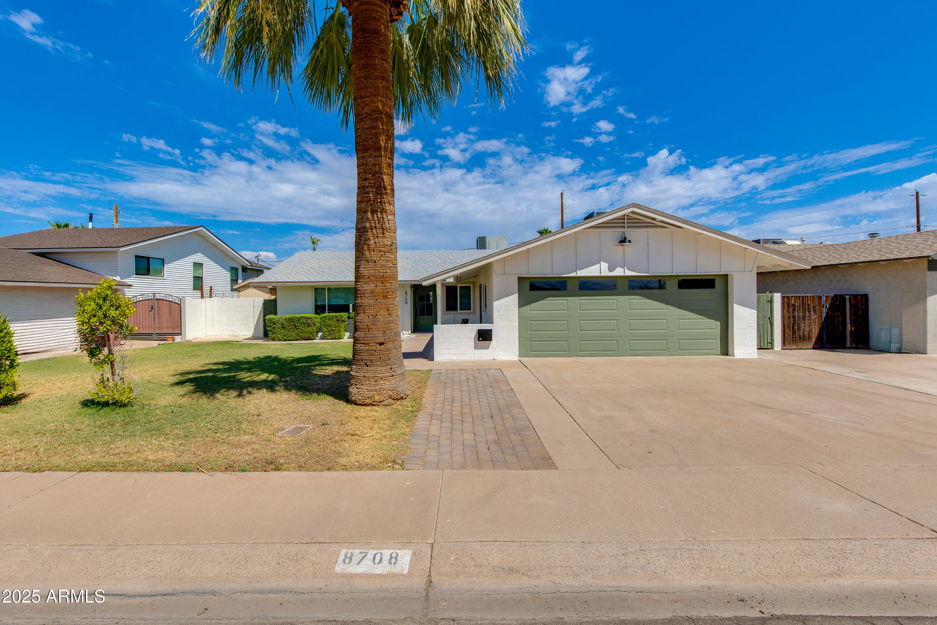 8708 E BUENA TERRA Way