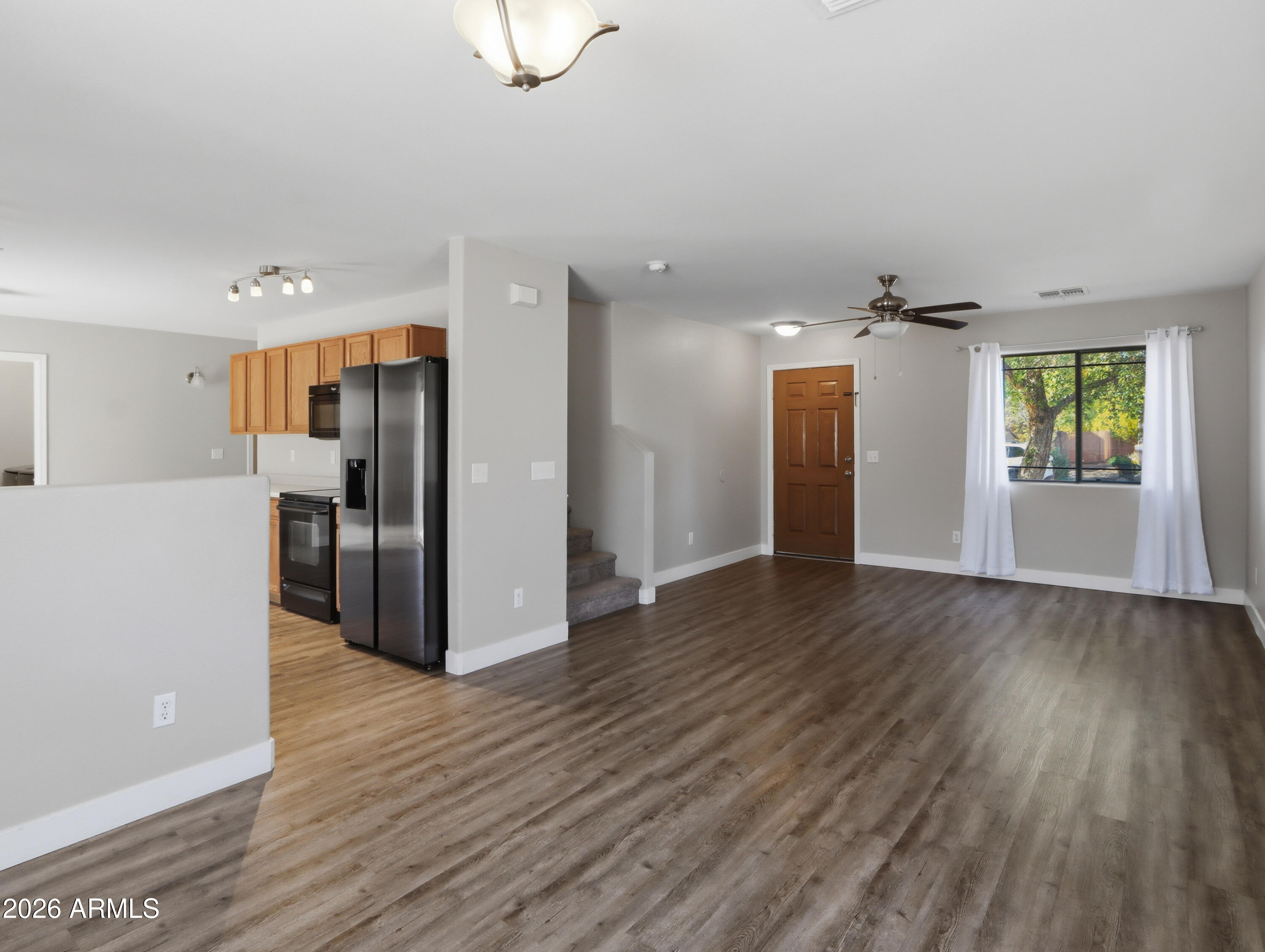 1905 E COWBOY COVE Trail