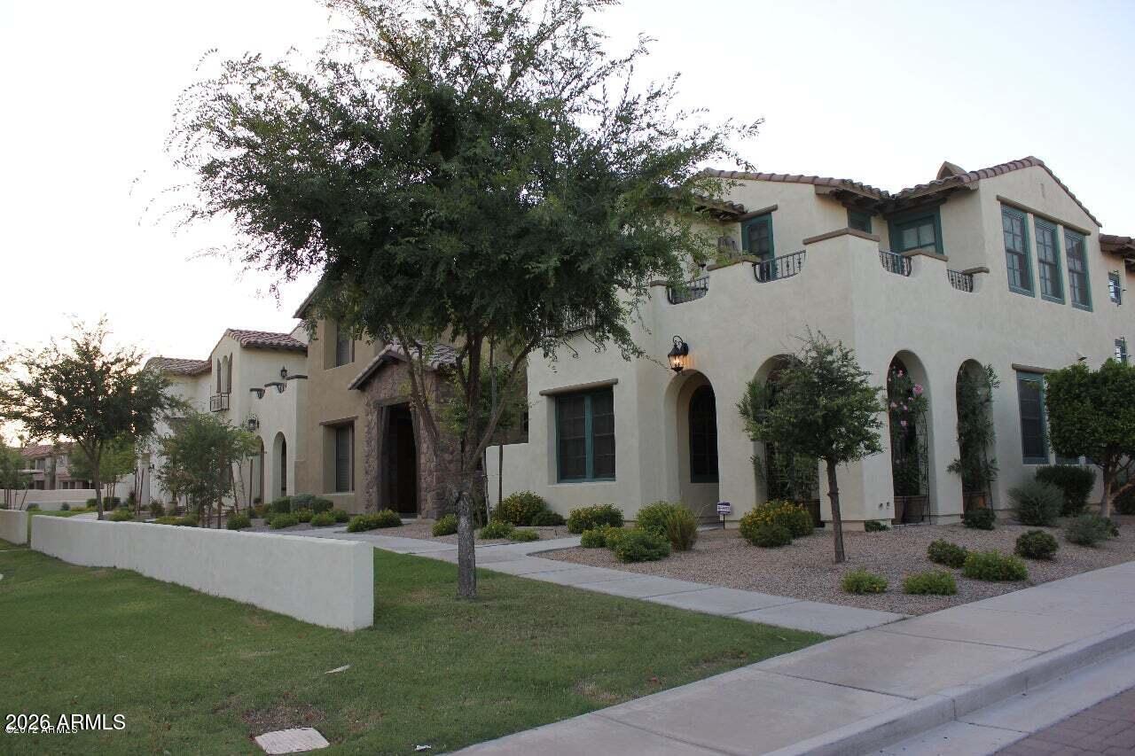 3510 E LAKEWOOD Parkway W 101