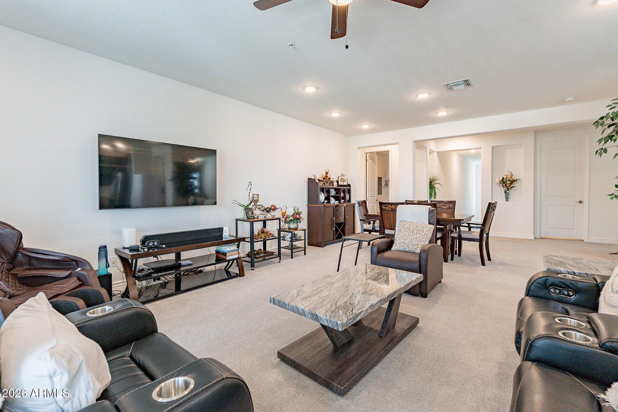 5100 E RANCHO PALOMA Drive 2085