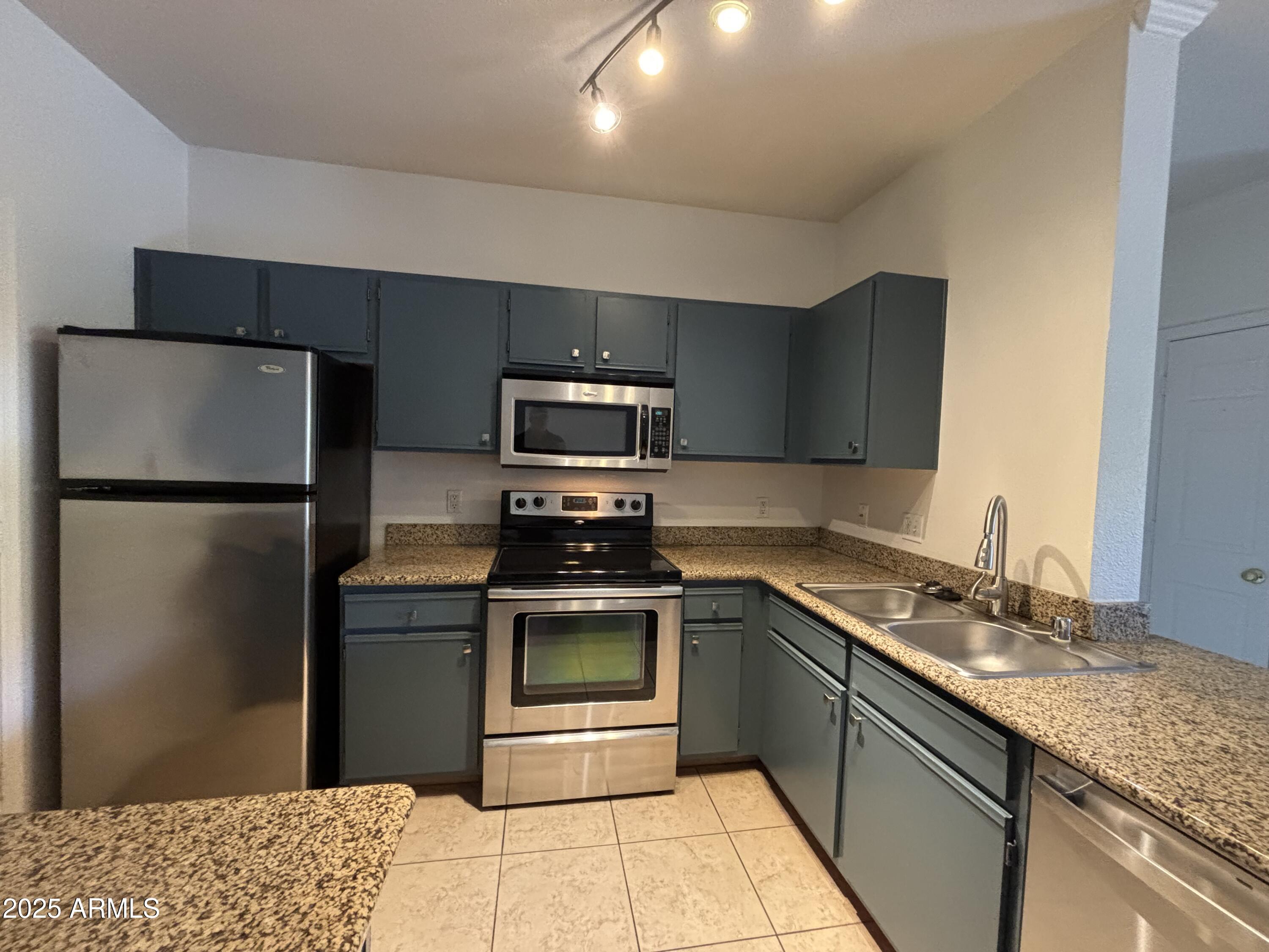 5345 E VAN BUREN Street 261