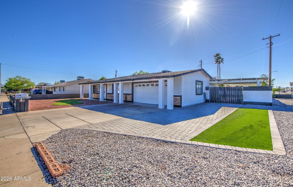 Photo of 3342 N 80th Avenue, Phoenix, AZ 85033 (MLS # 7002102)