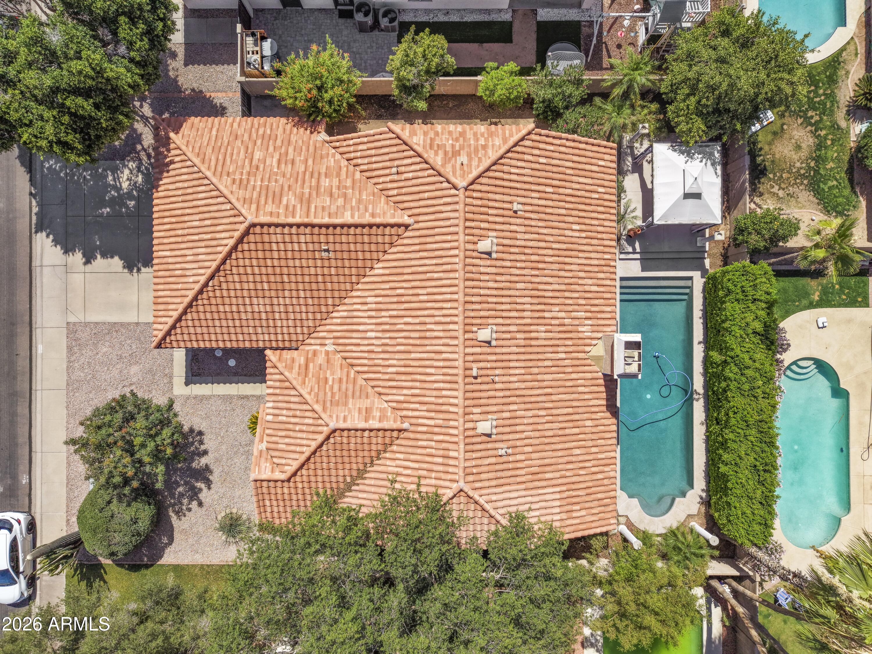 1580 W KENT Drive