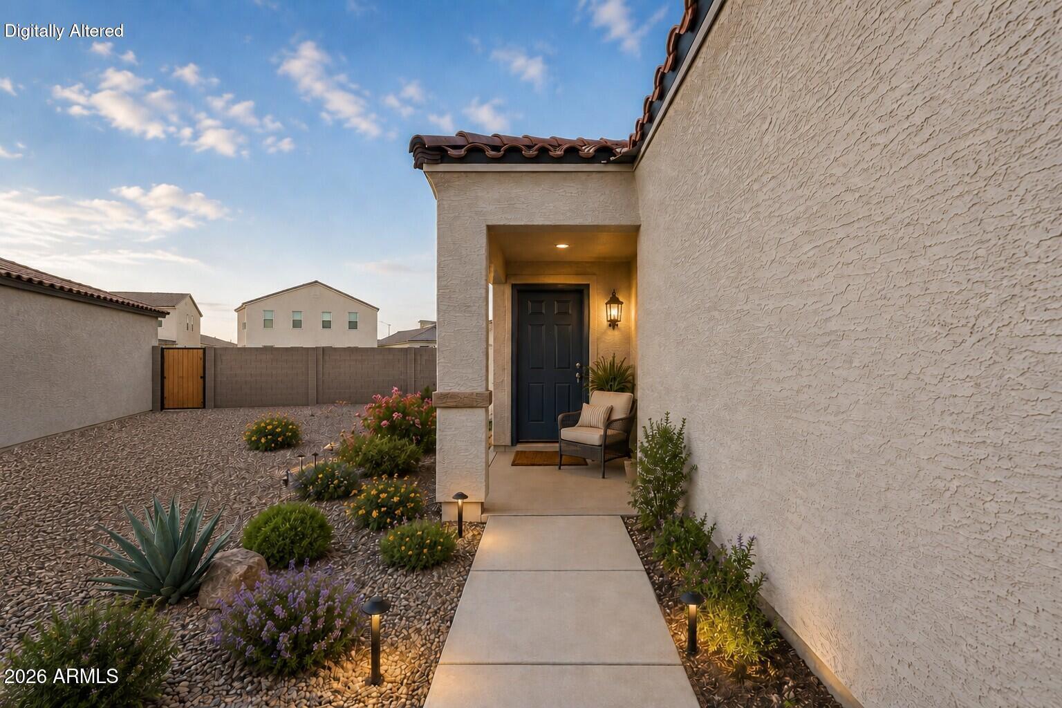 1348 W PINKLEY Way