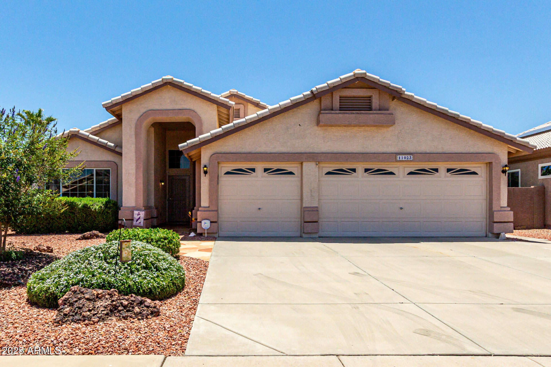 11023 W CHINO Drive