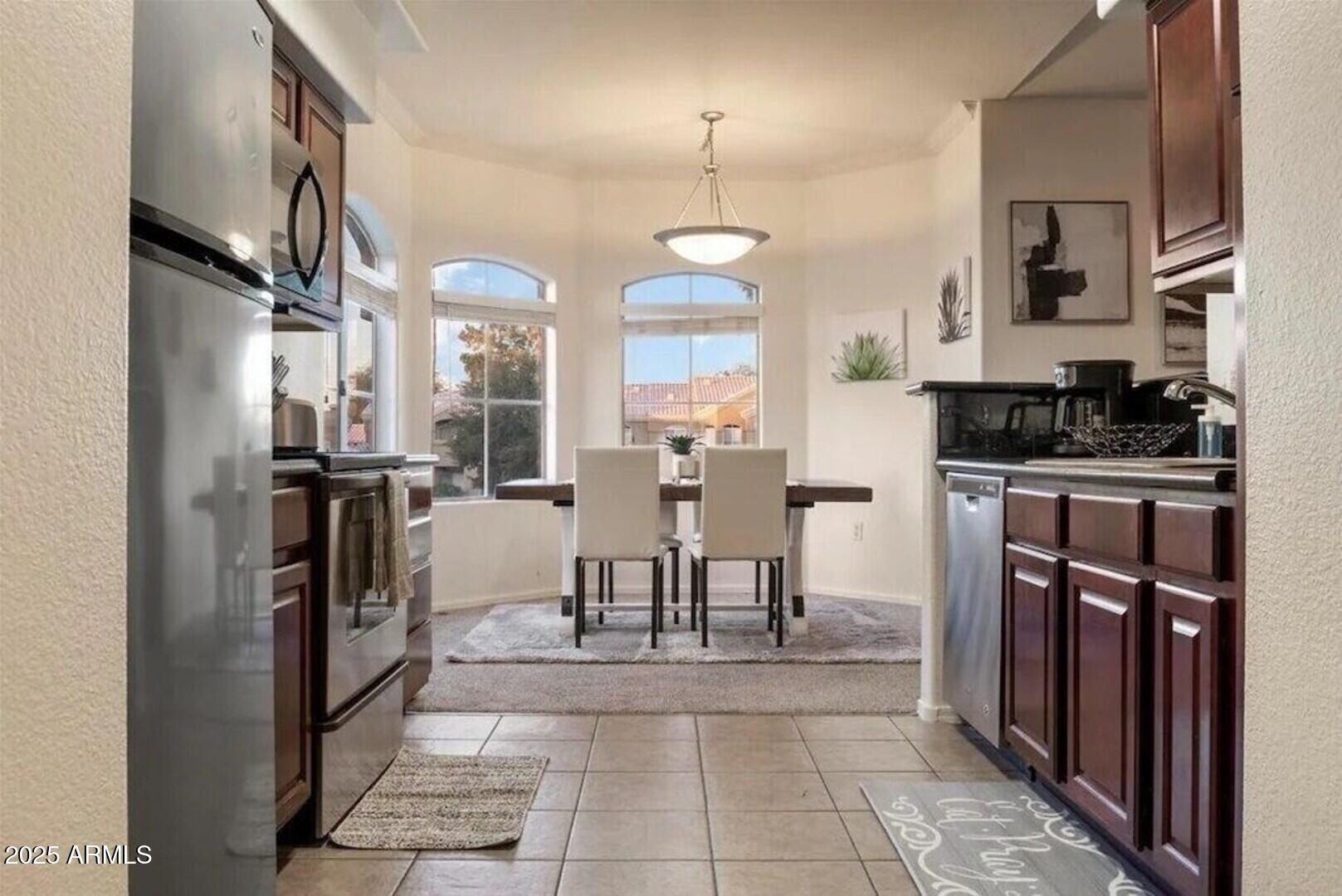5335 E SHEA Boulevard 2104