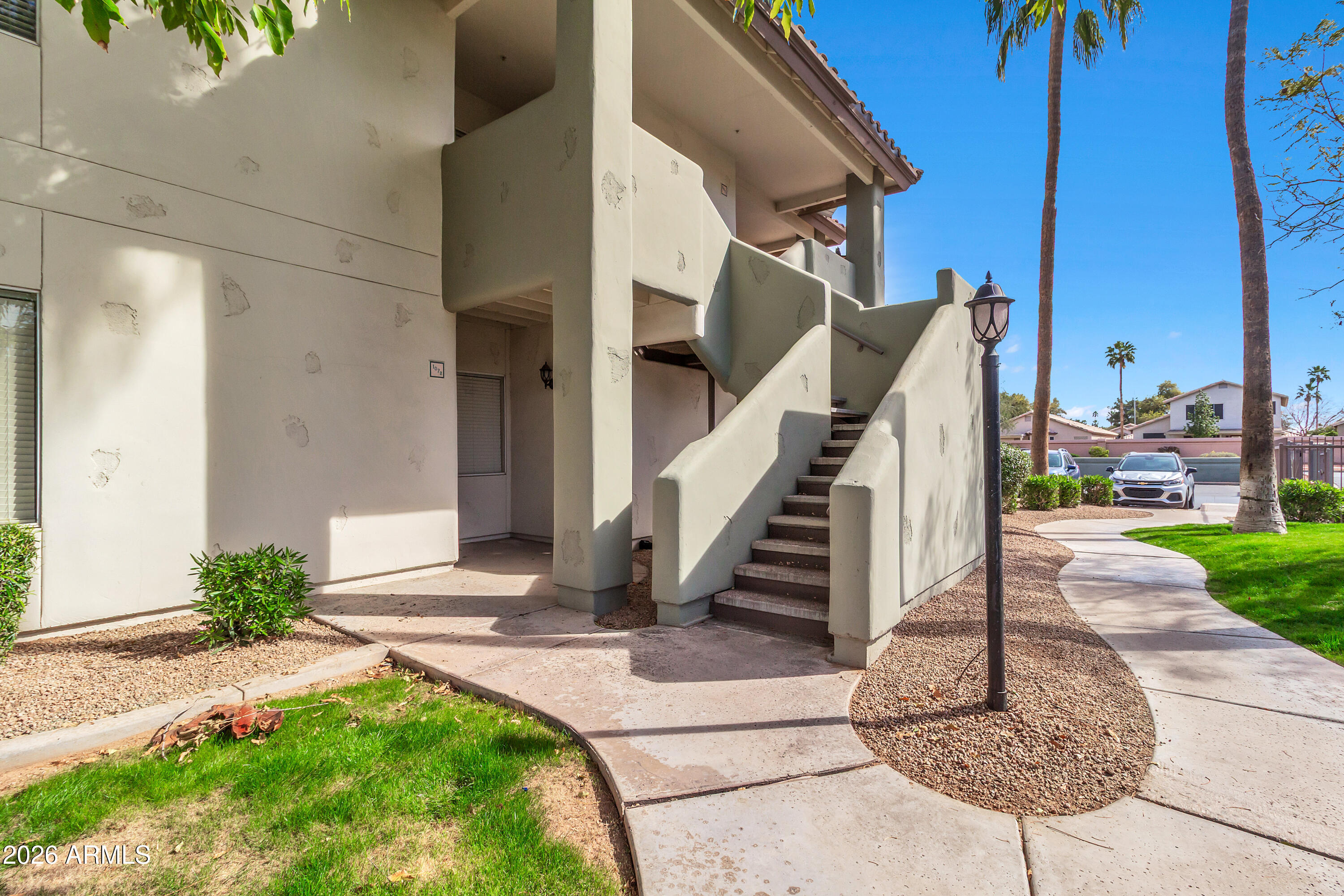 1825 W RAY Road 2072