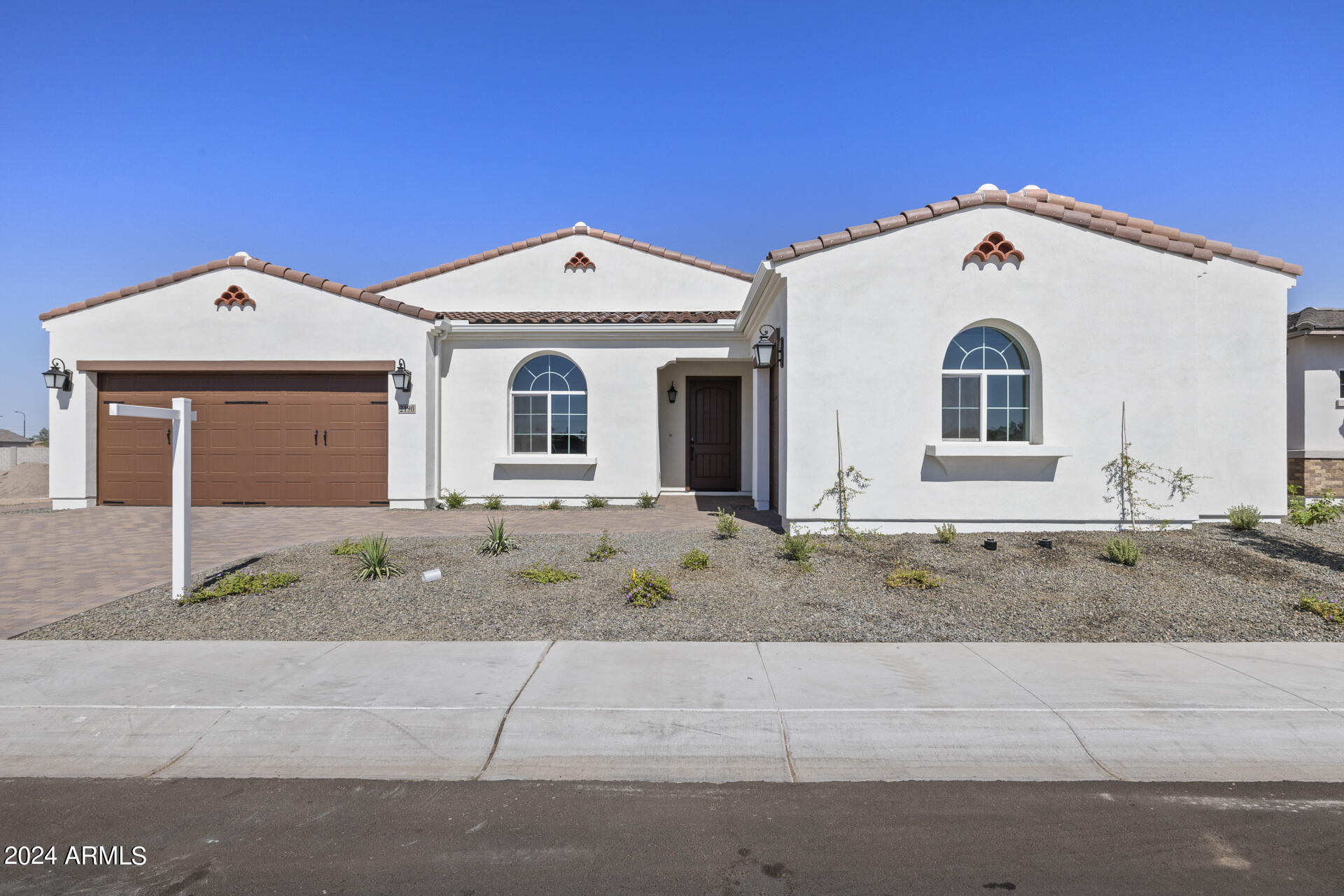 2190 E NOLAN Place