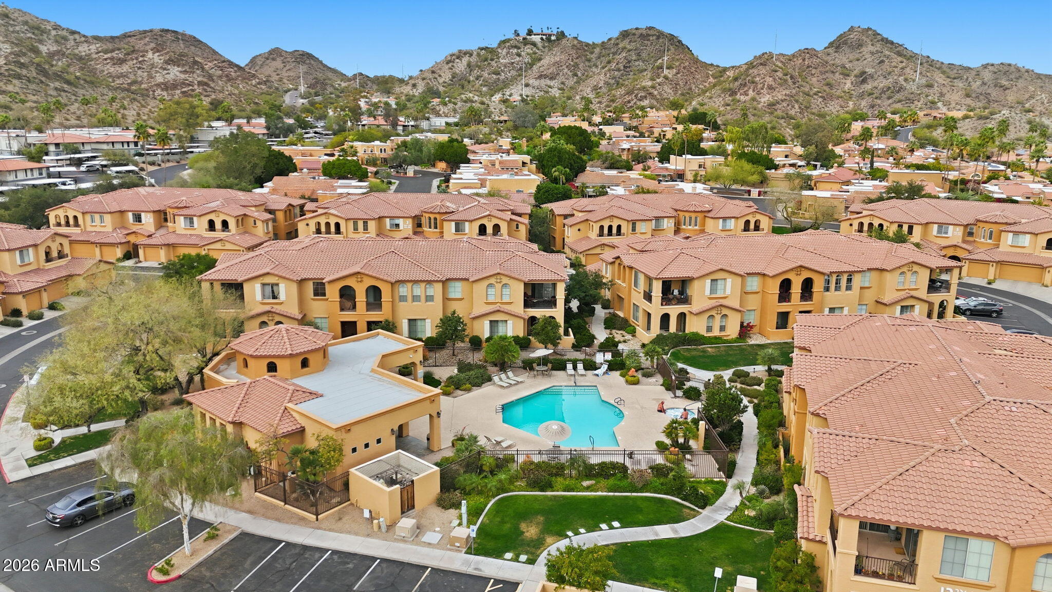 1020 E DESERT COVE Avenue