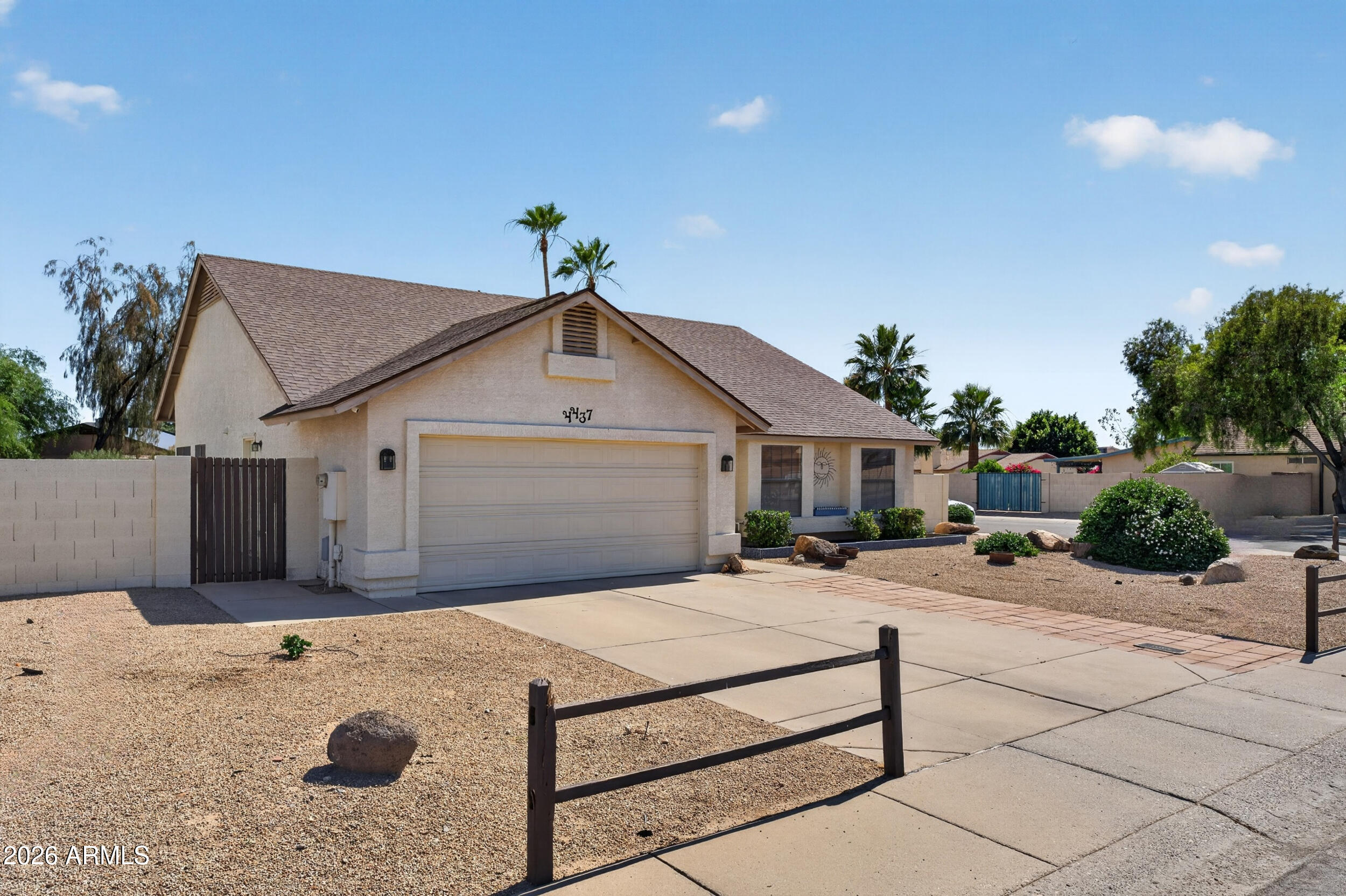 4437 W TOPEKA Drive