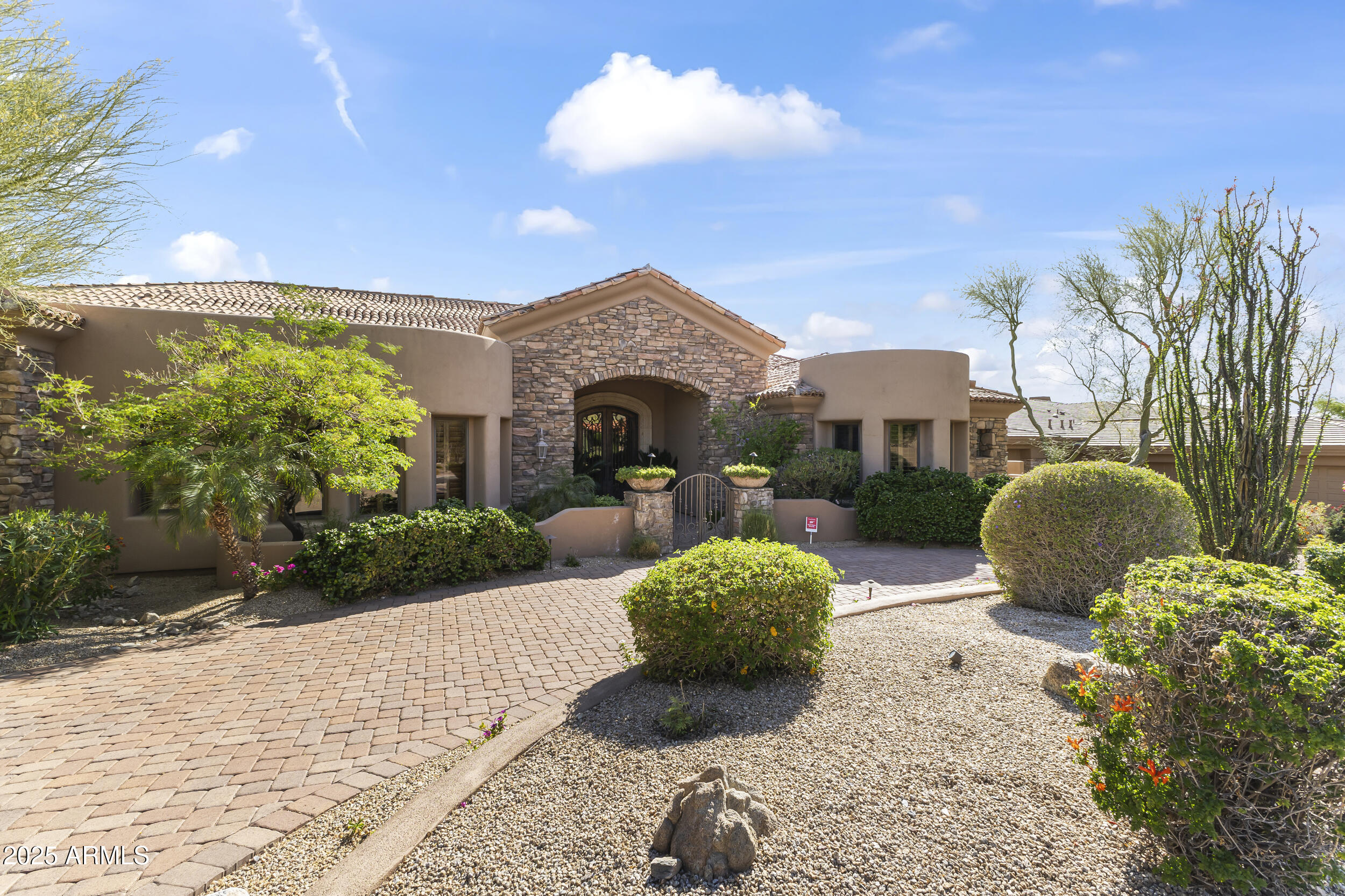 13249 E SUMMIT Drive