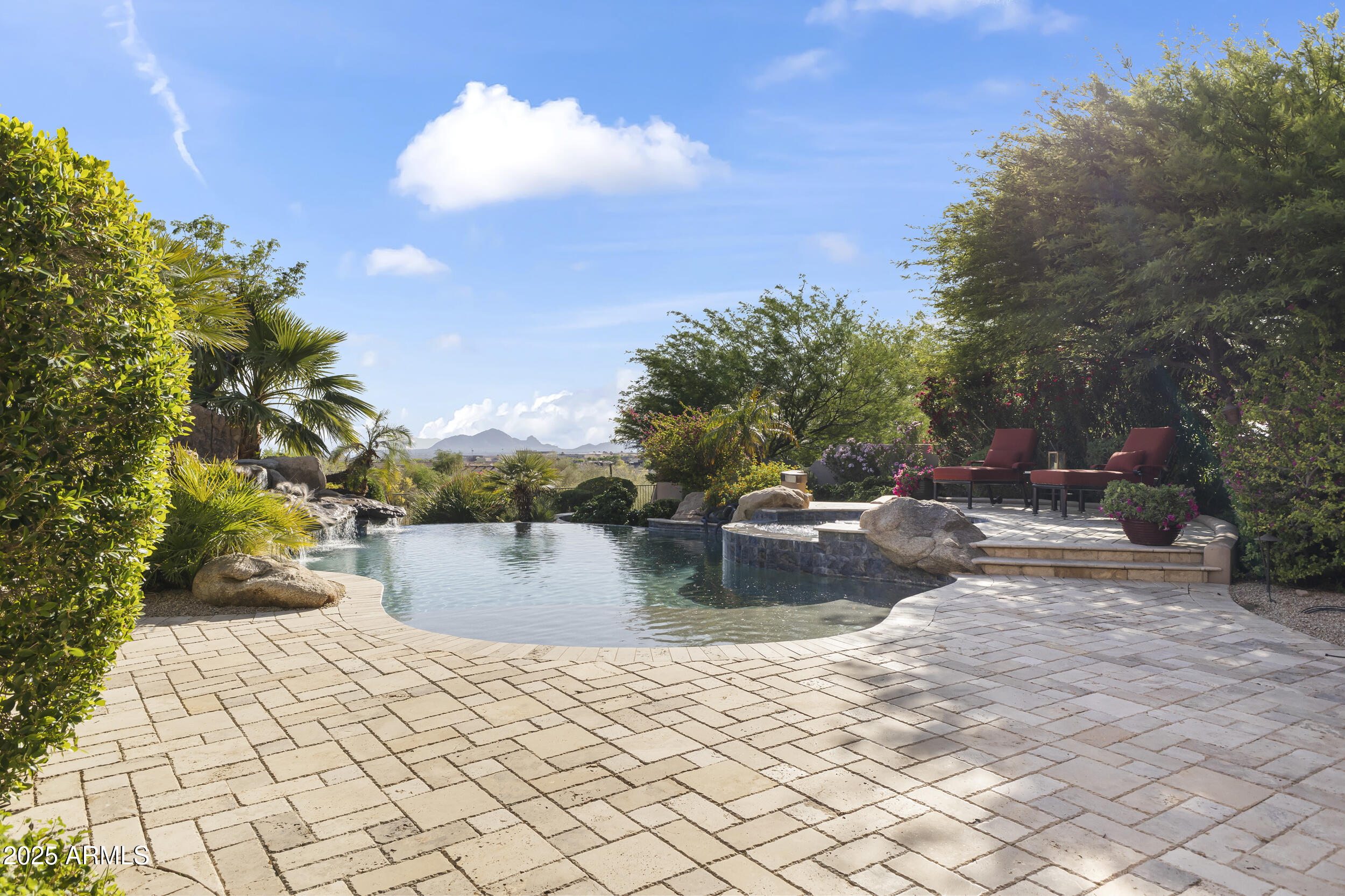13249 E SUMMIT Drive