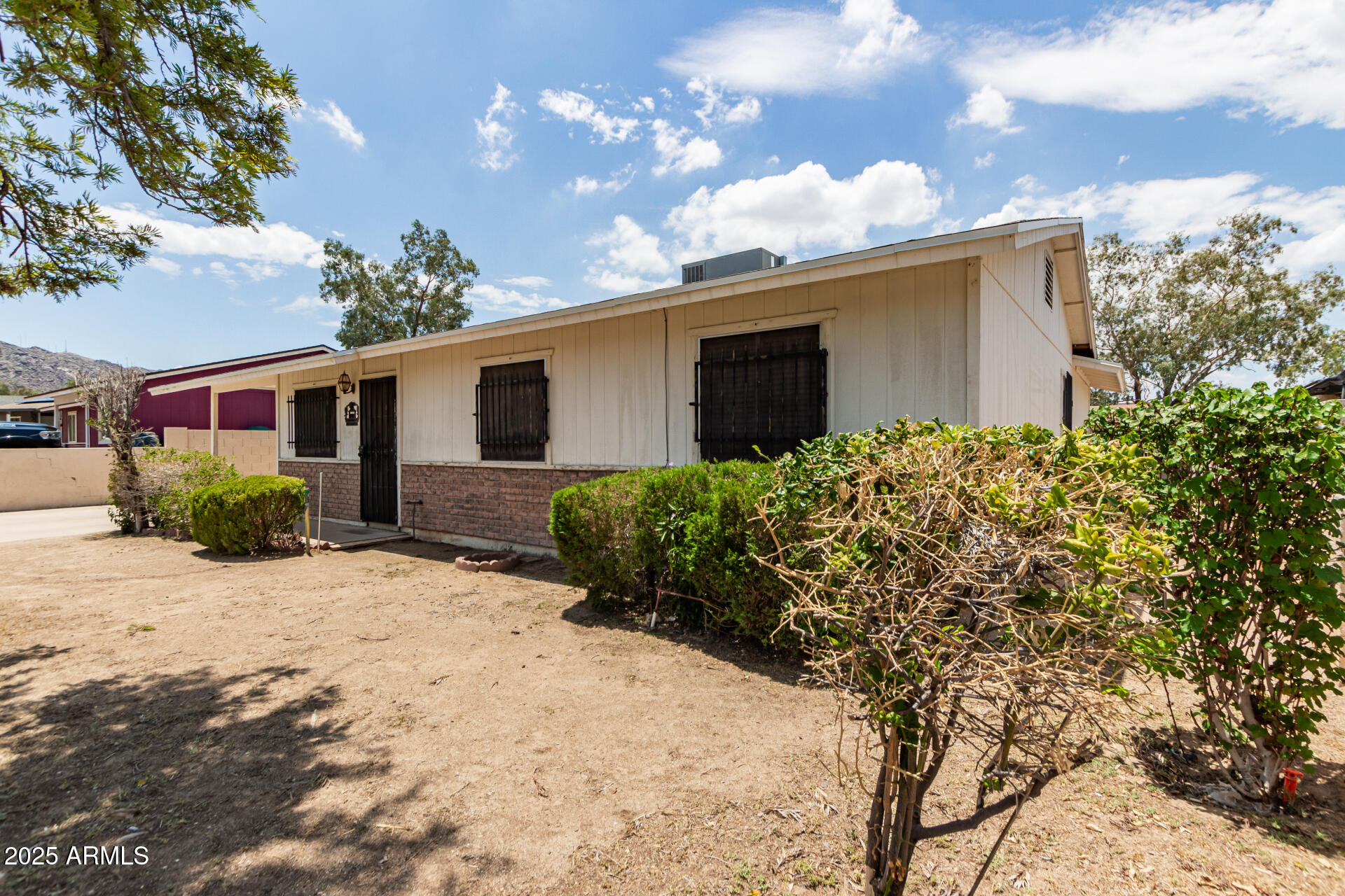 8618 S 9TH Place