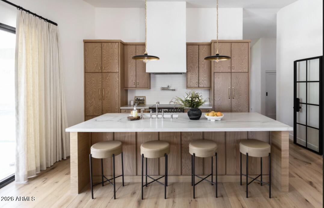 5537 E GRANDVIEW Road