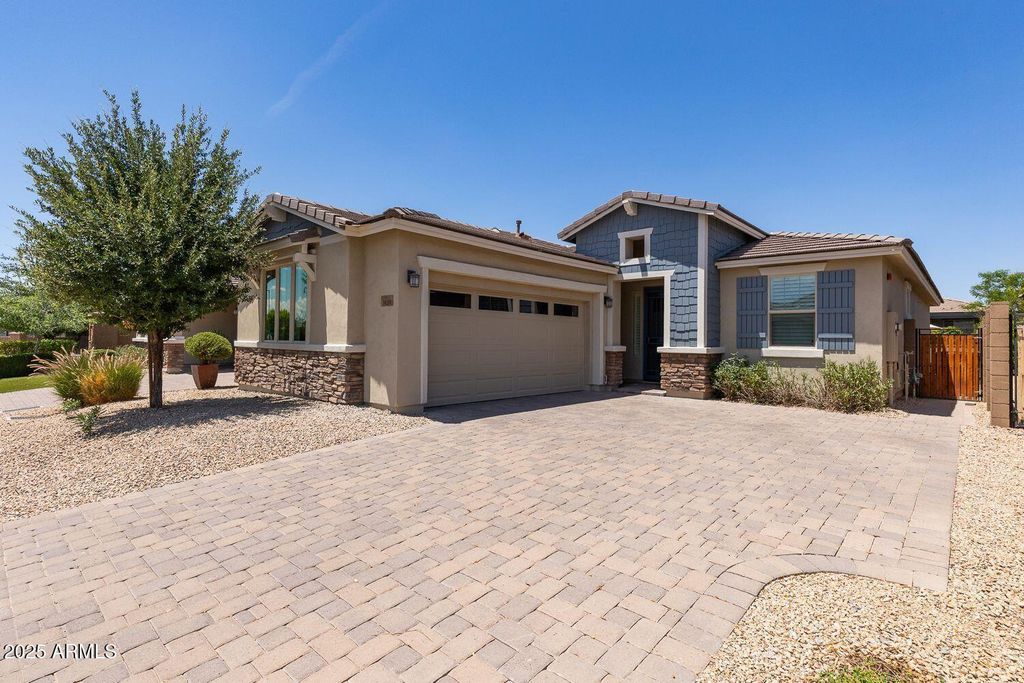 Photo of 14590 W Pasadena Avenue, Litchfield Park, AZ 85340 (MLS # 6895919)
