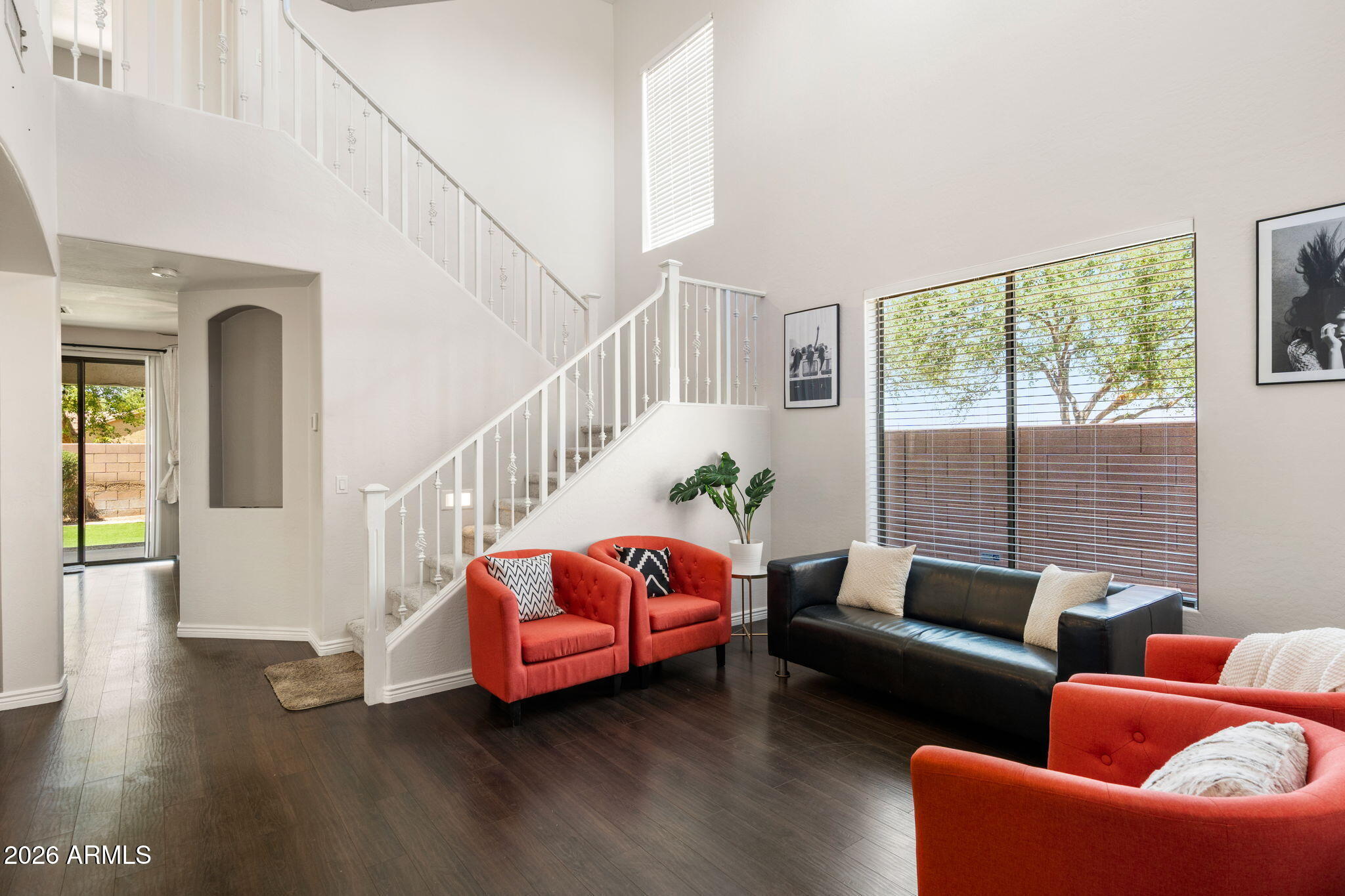 82 W RAVEN Drive