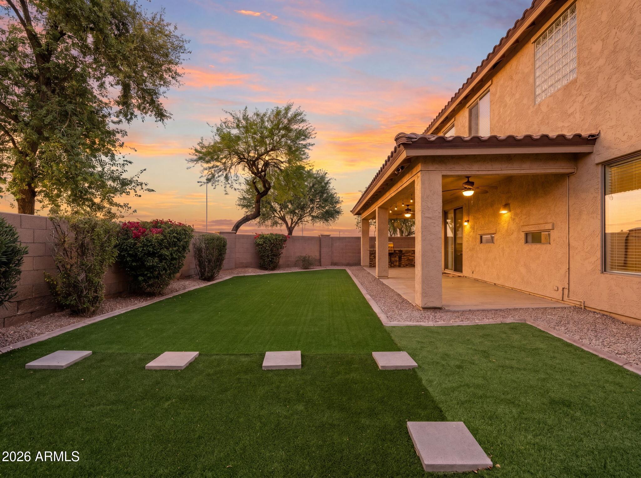 82 W RAVEN Drive