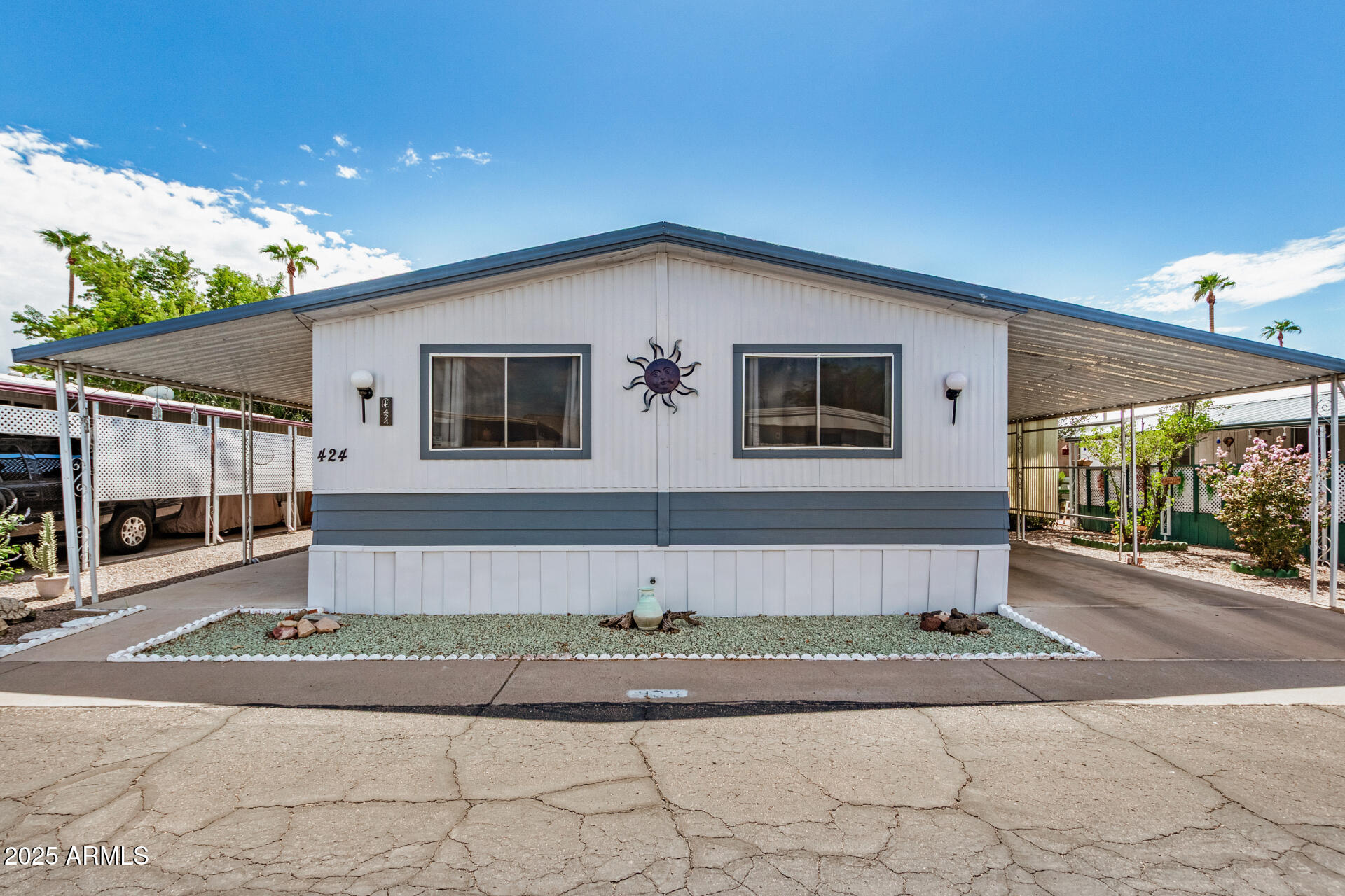 305 S VAL VISTA Drive 424